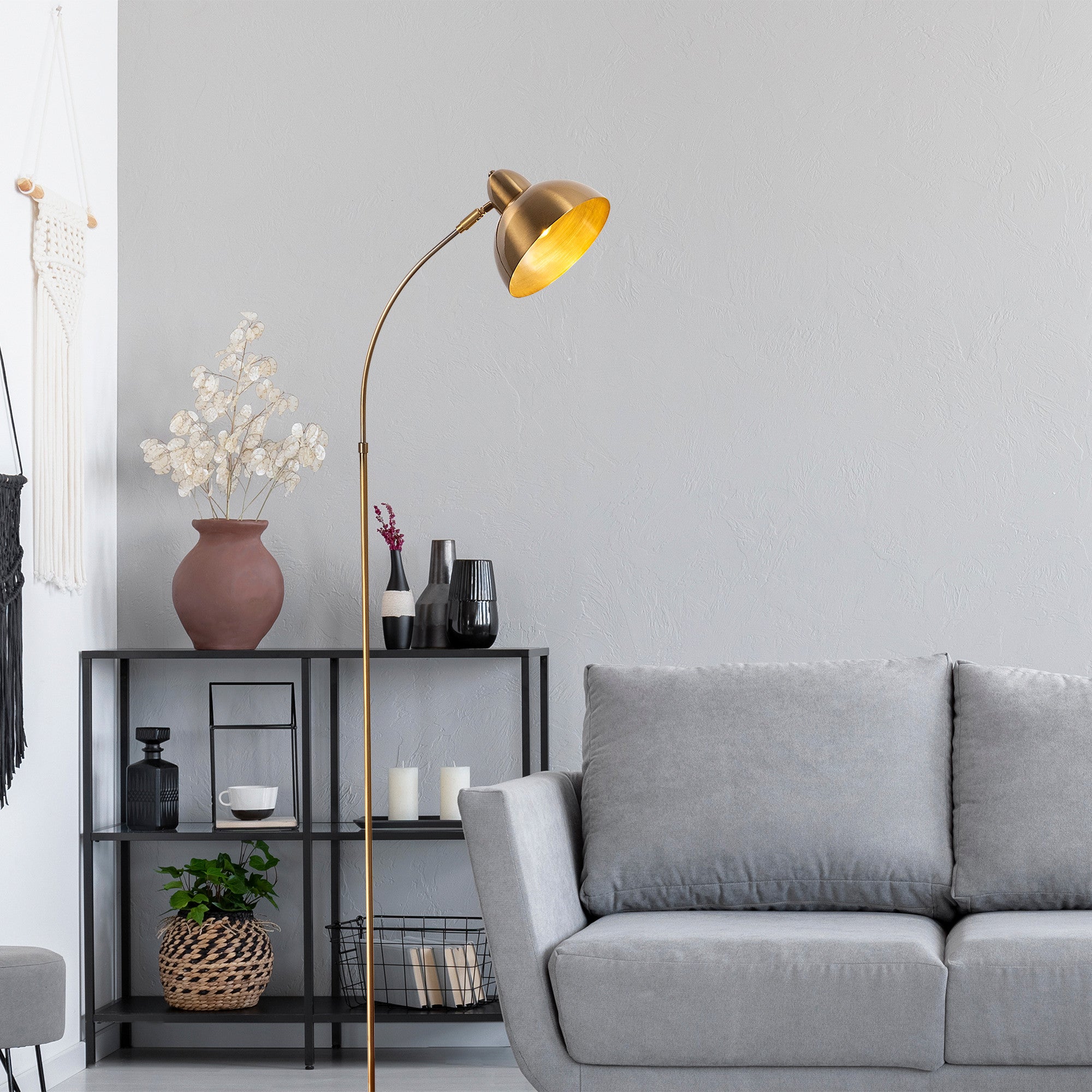 Candeeiro de Pé Elegante com Corpo em Metal, Design Vintage, 162 cm de Altura, Soquete E27, Base 20x43 cm | Ideal para Interiores Modernos e Escandinavos
