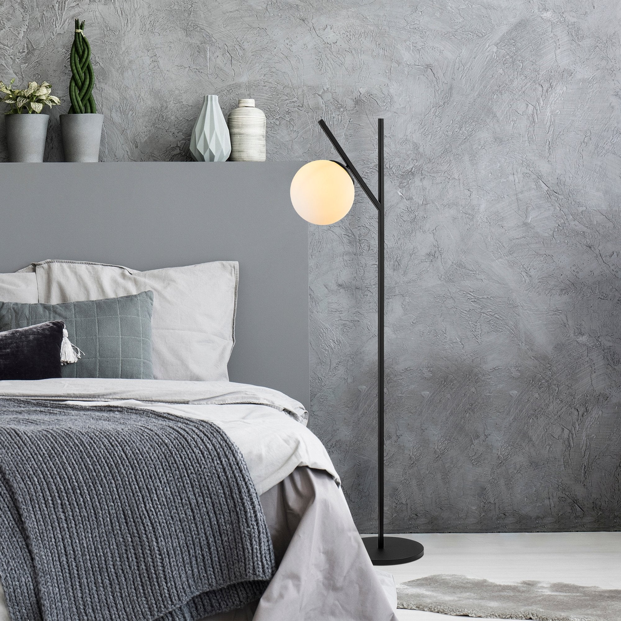 Candeeiro de Pé moderna com corpo de metal e base de vidro, 31 x 45 x 152 cm, preta e creme | Soquete E14, 40 W máx., cabo de 200 cm | Design industrial e escandinavo elegante