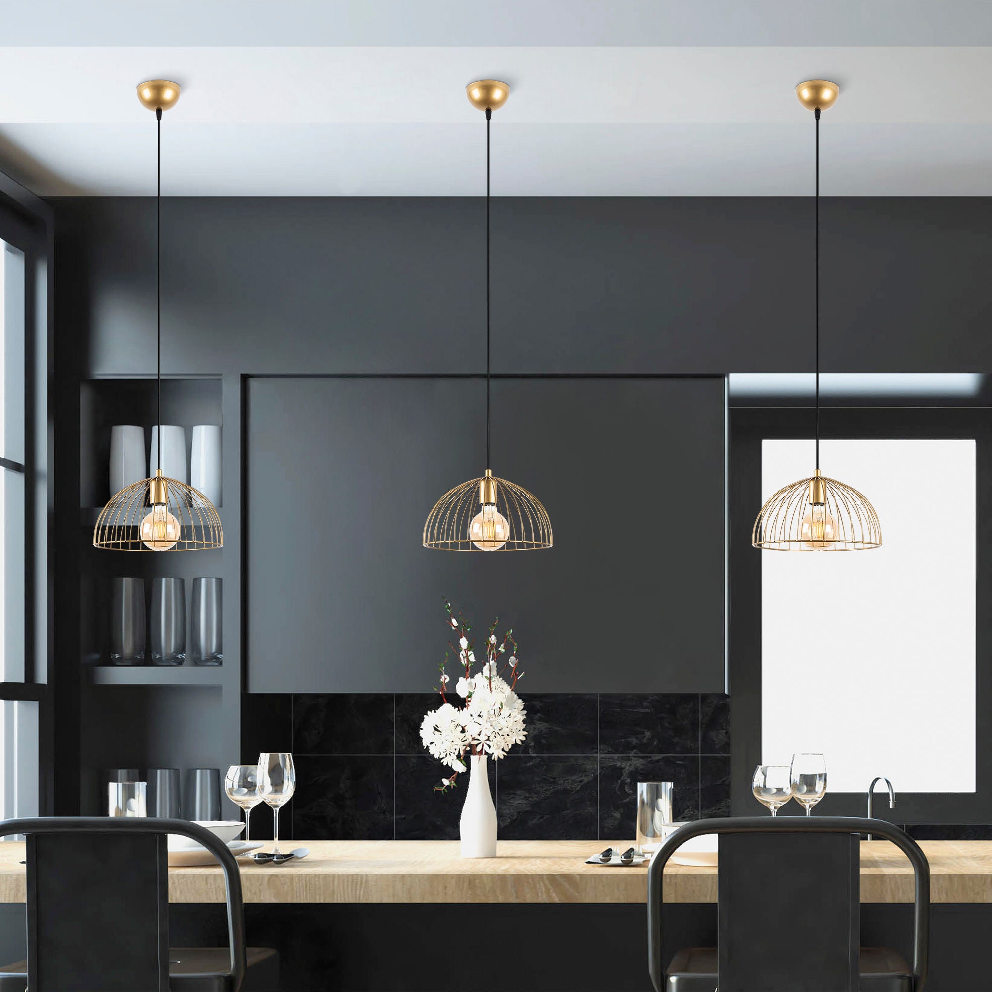 Candeeiro de Teto Dourado Elegante, Corpo em Metal, 31 x 31 x 105 cm | Altura Ajustável, Soquete E27, Design Moderno e Glamouroso | Perfeito para Salas de Estar e Salas de Jantar