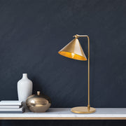 Candeeiro de Mesa Elegante Dourada, Corpo em Metal, 24 x 26 x 50 cm | Soquete E14, Máx. 40 W | Design Escandinavo Moderno, Perfeito para Decoração Glamourosa