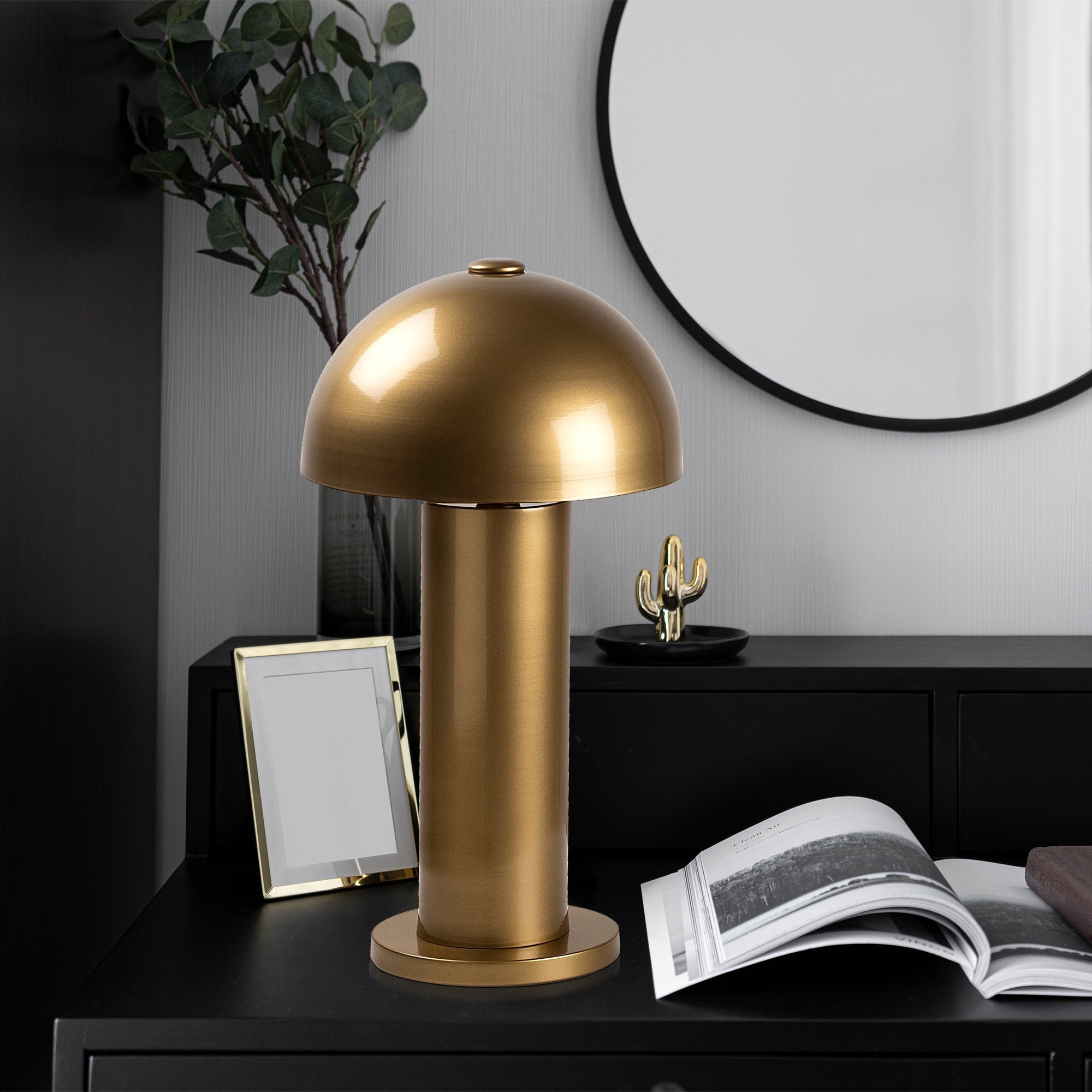 Candeeiro de Mesa Elegante Dourada, Corpo em Metal, 26 x 26 x 49 cm | IP20, Soquete E14, 40 W Máx. | Design Escandinavo Moderno para Decoração de Casa e Escritório