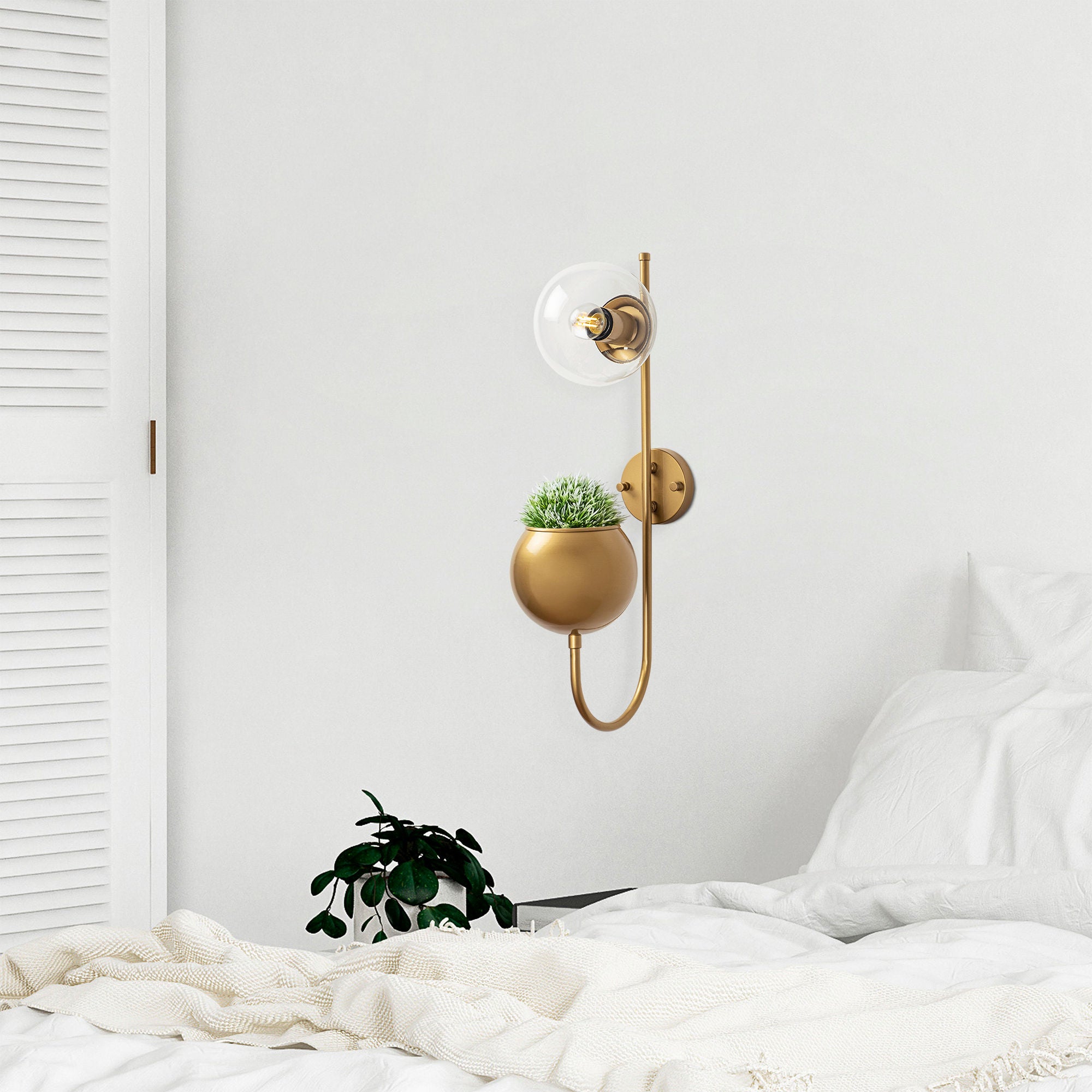 Candeeiro de Parede Elegante, Dourado Brilhante, 15 x 23 x 61 cm | Corpo de Metal e Tampa de Vidro, Soquete E14, IP20 | Design Escandinavo Moderno para Espaços Glamourosos