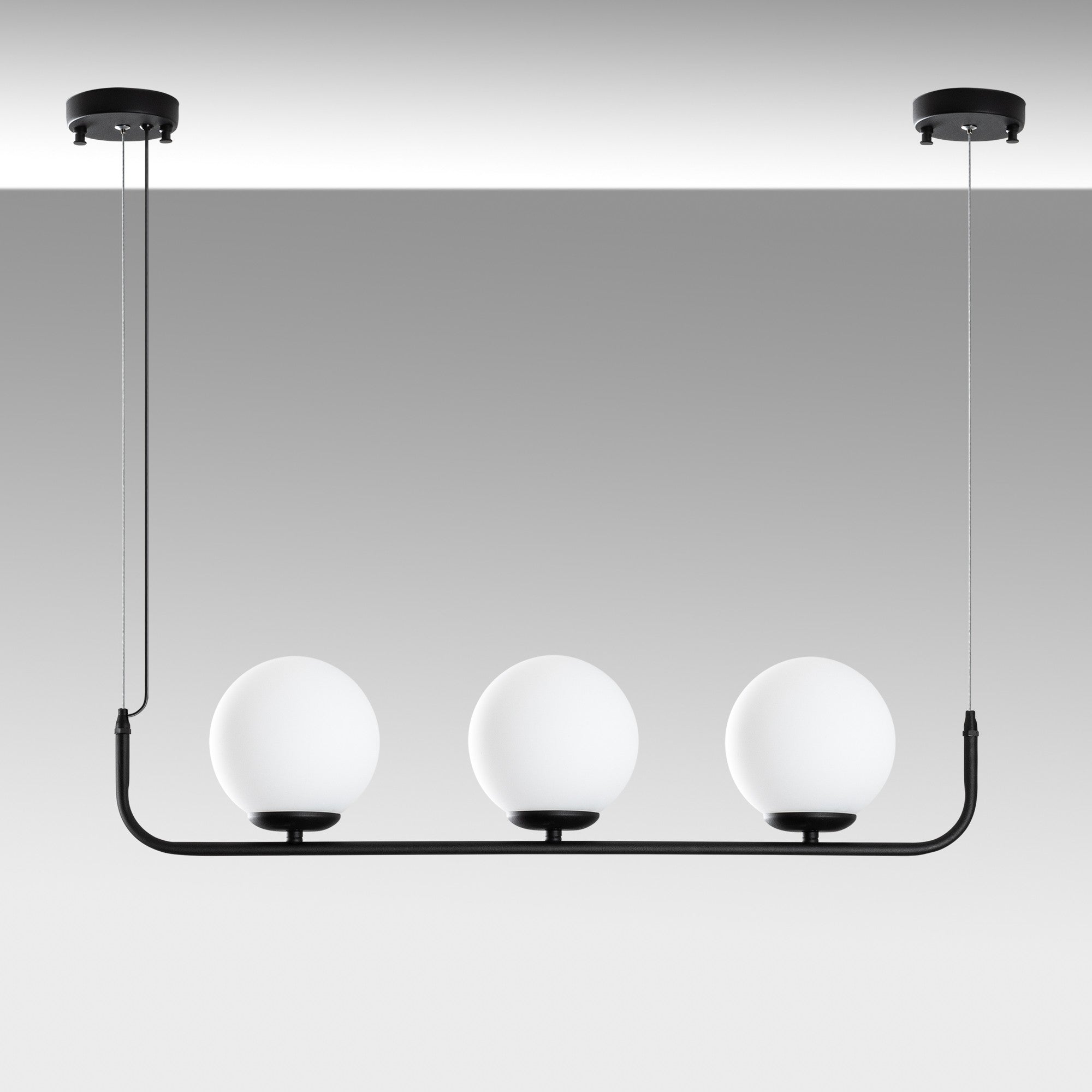 Candeeiro de Teto preto elegante, altura ajustável de 20 a 110 cm, corpo de metal, 3 soquetes E14, diâmetro da tampa de 15 cm, perfeito para espaços modernos, classificação IP23