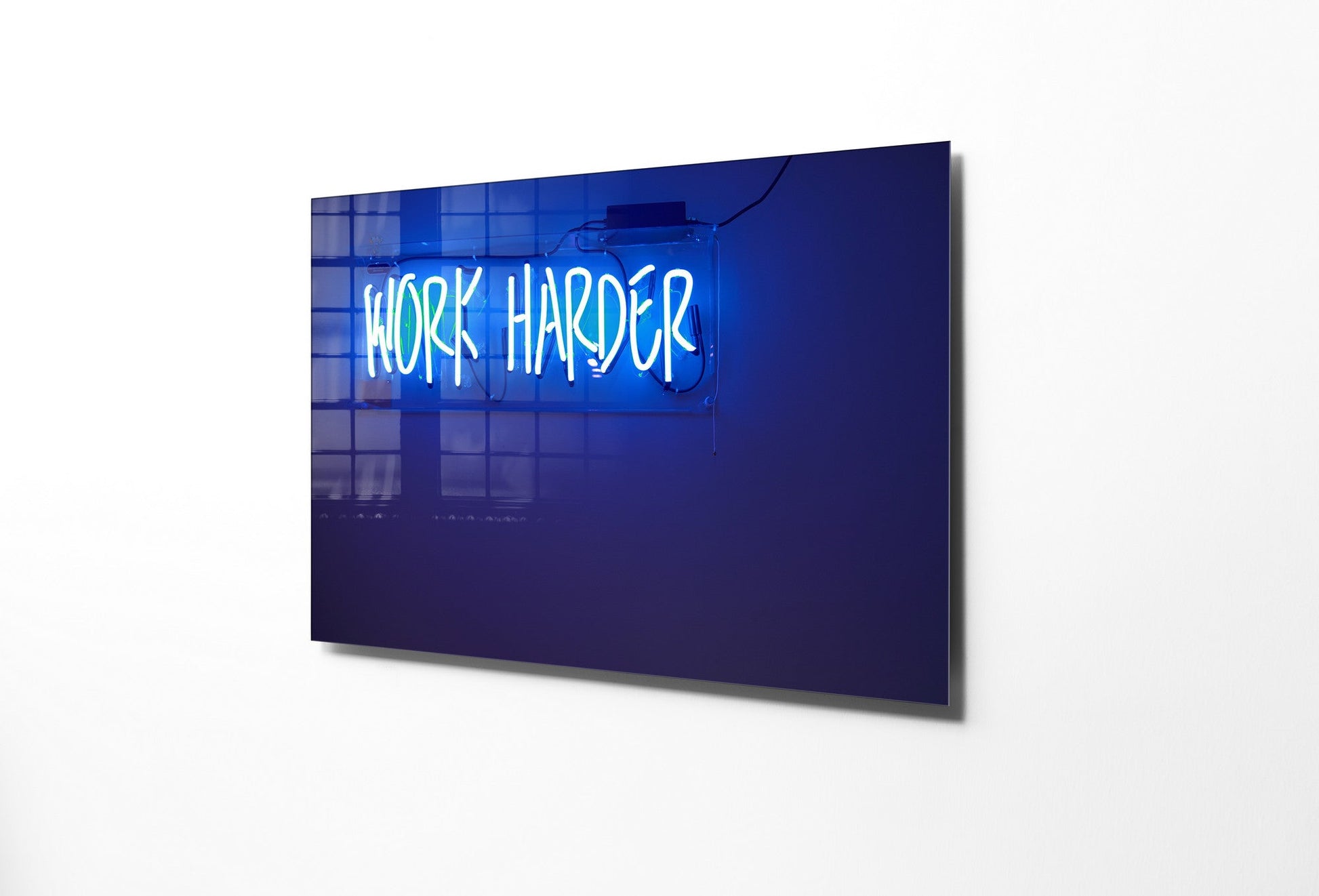 970GLS1629Tribo Home