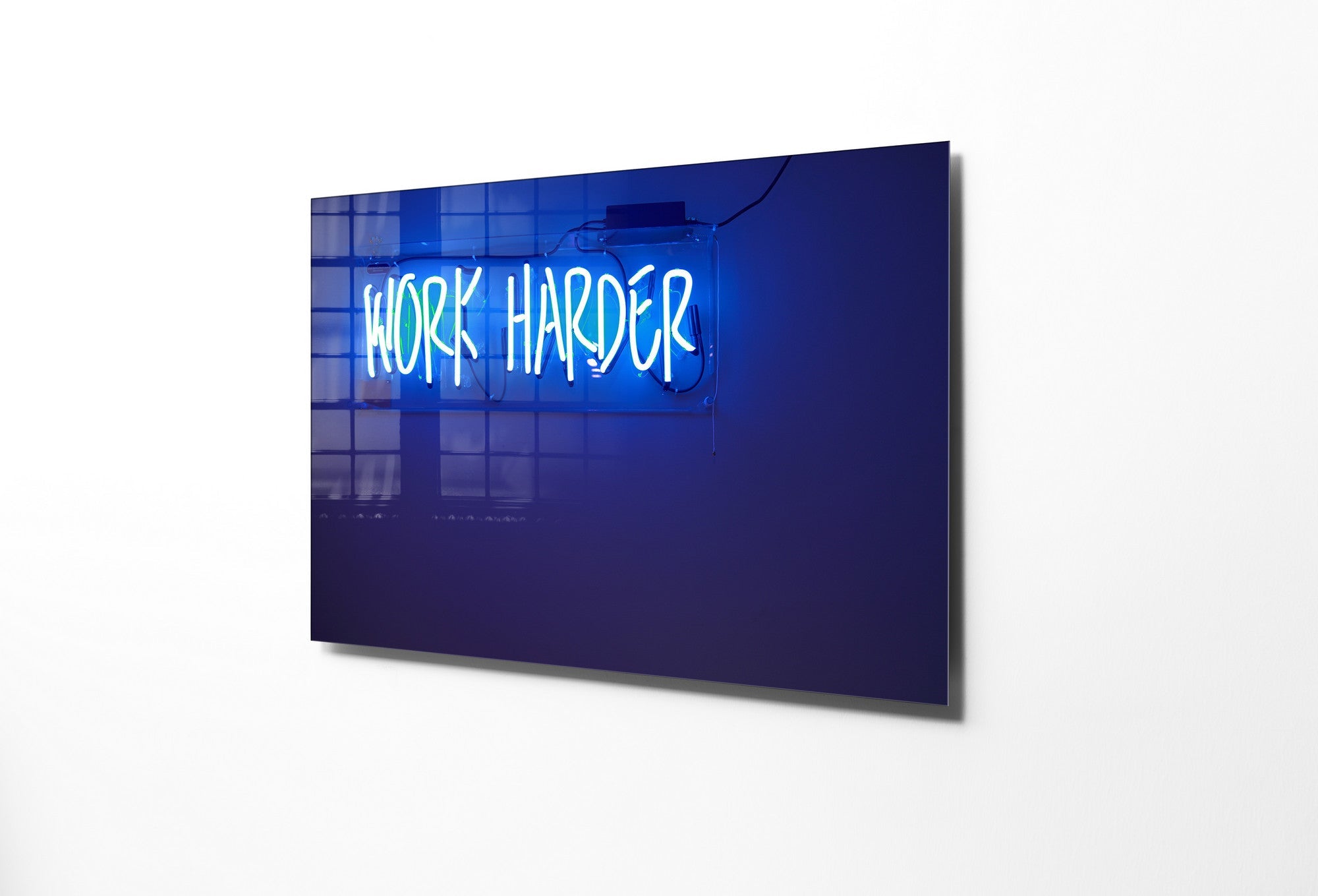 970GLS1629Tribo Home