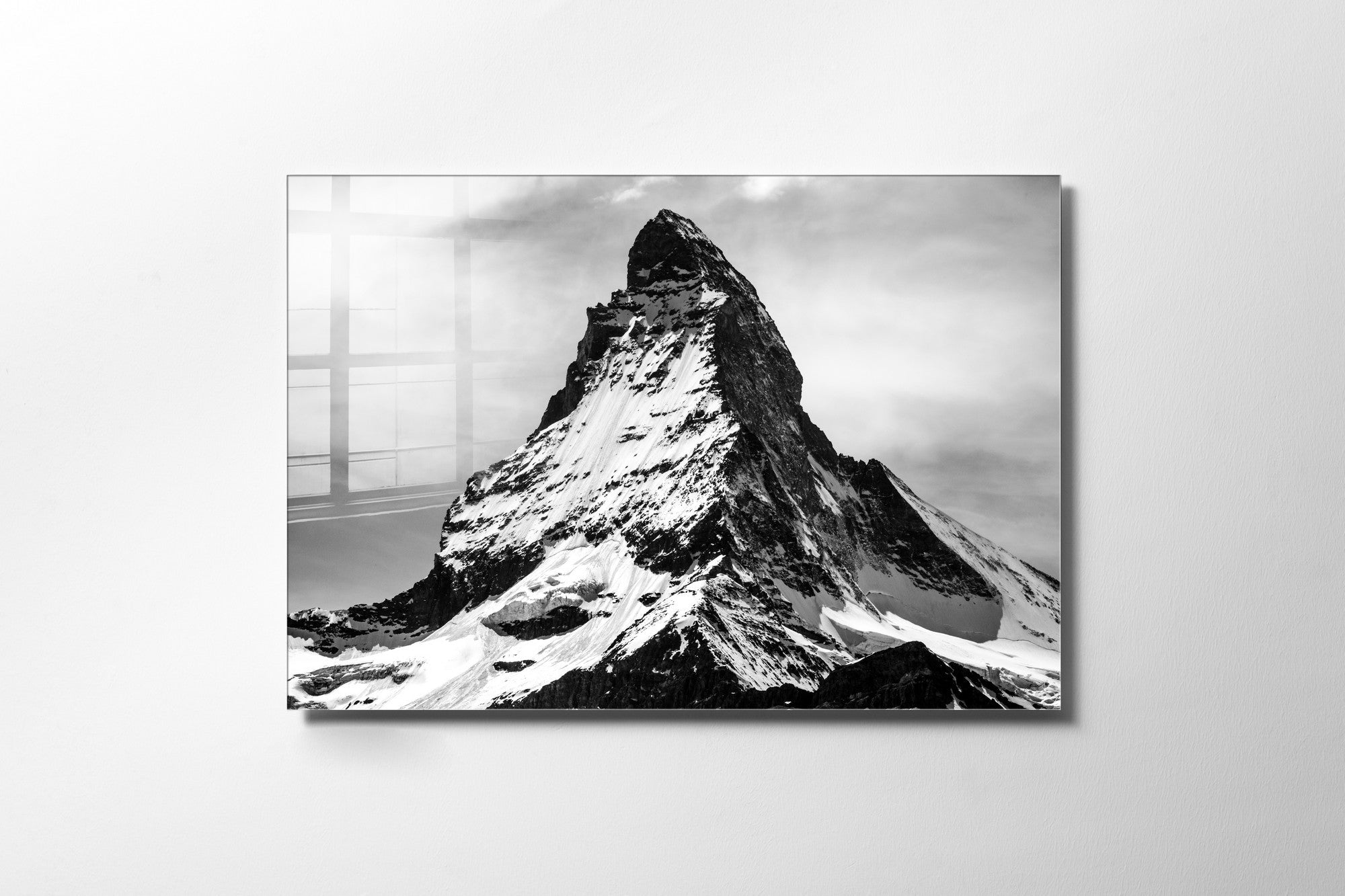 970GLS2144Tribo Home