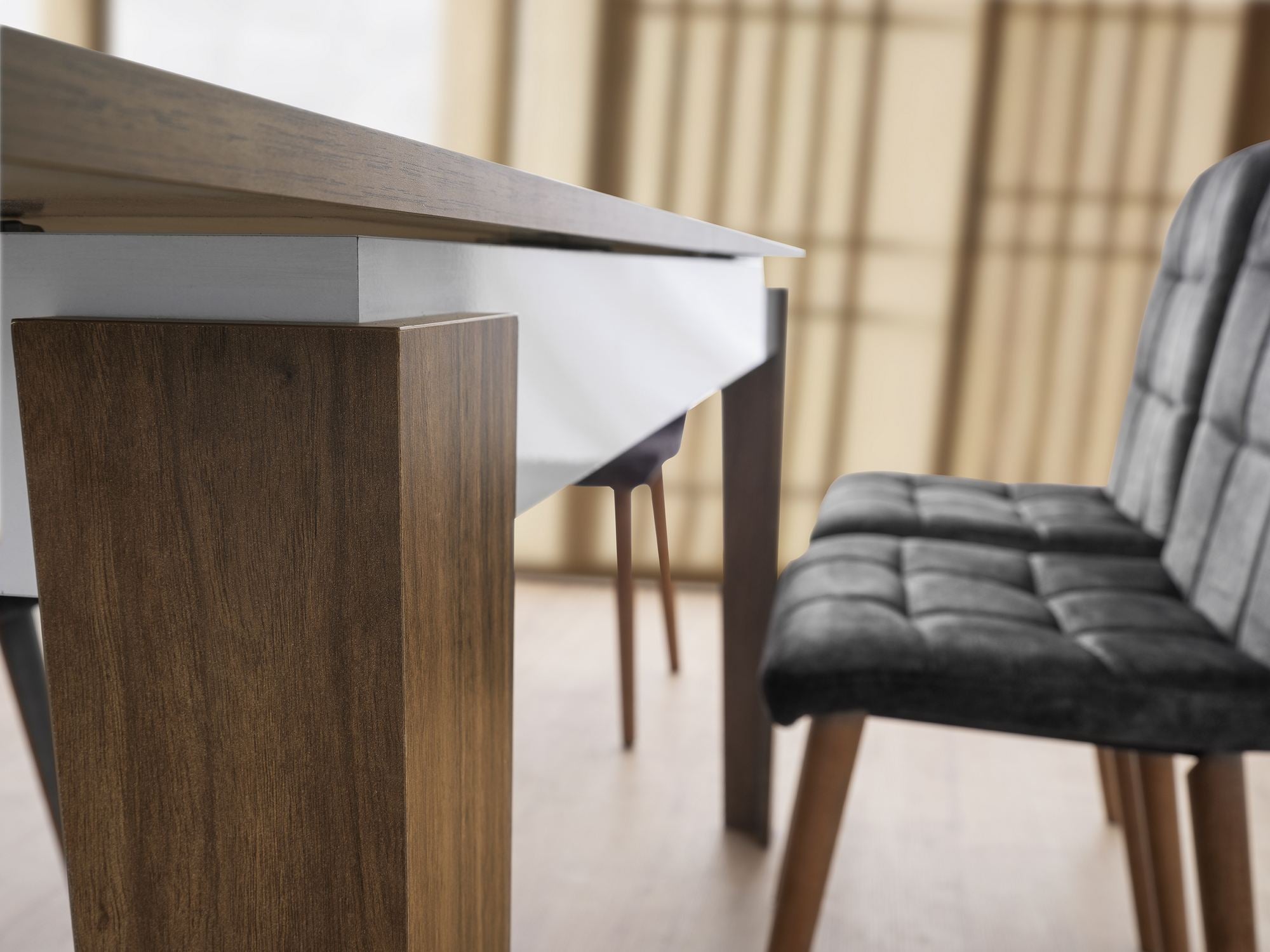 Mesa de Jantar Extensível-Cunda-Nogueira
Branco
