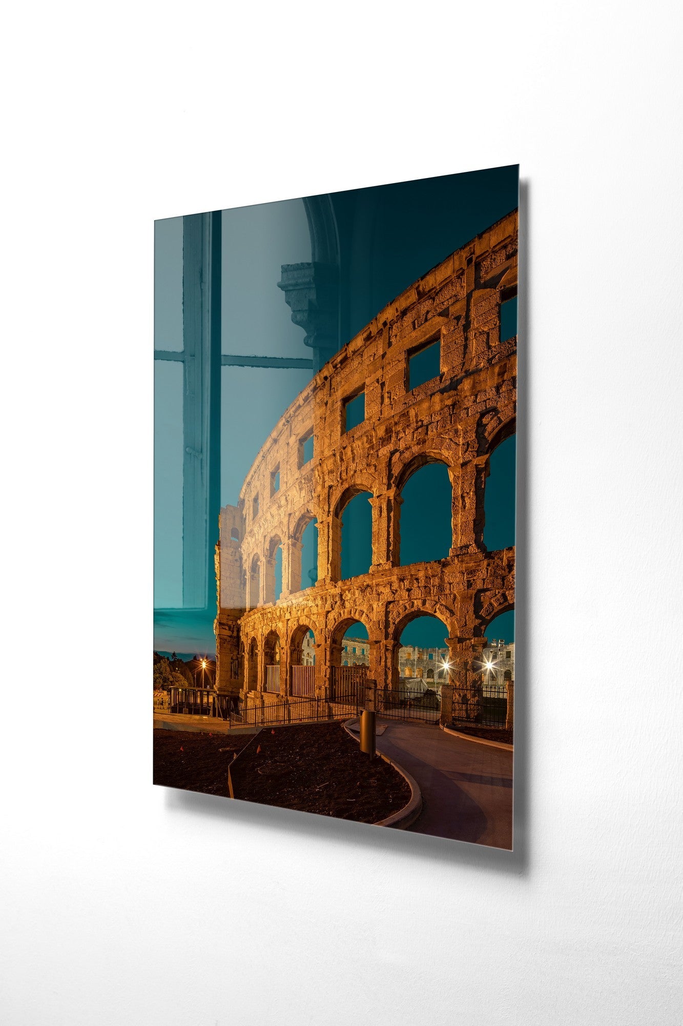 981GLS1294Tribo Home