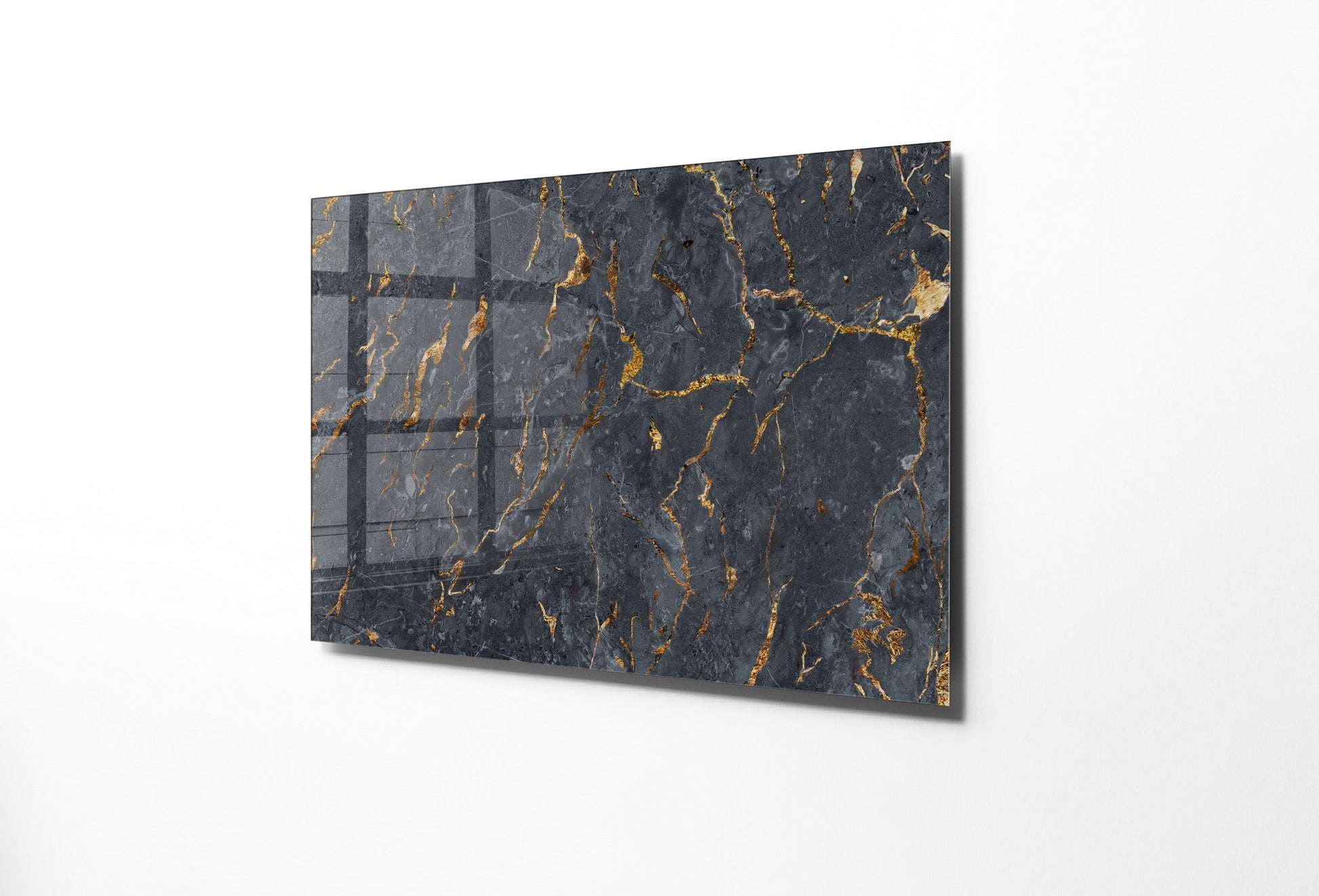 981GLS1558Tribo Home