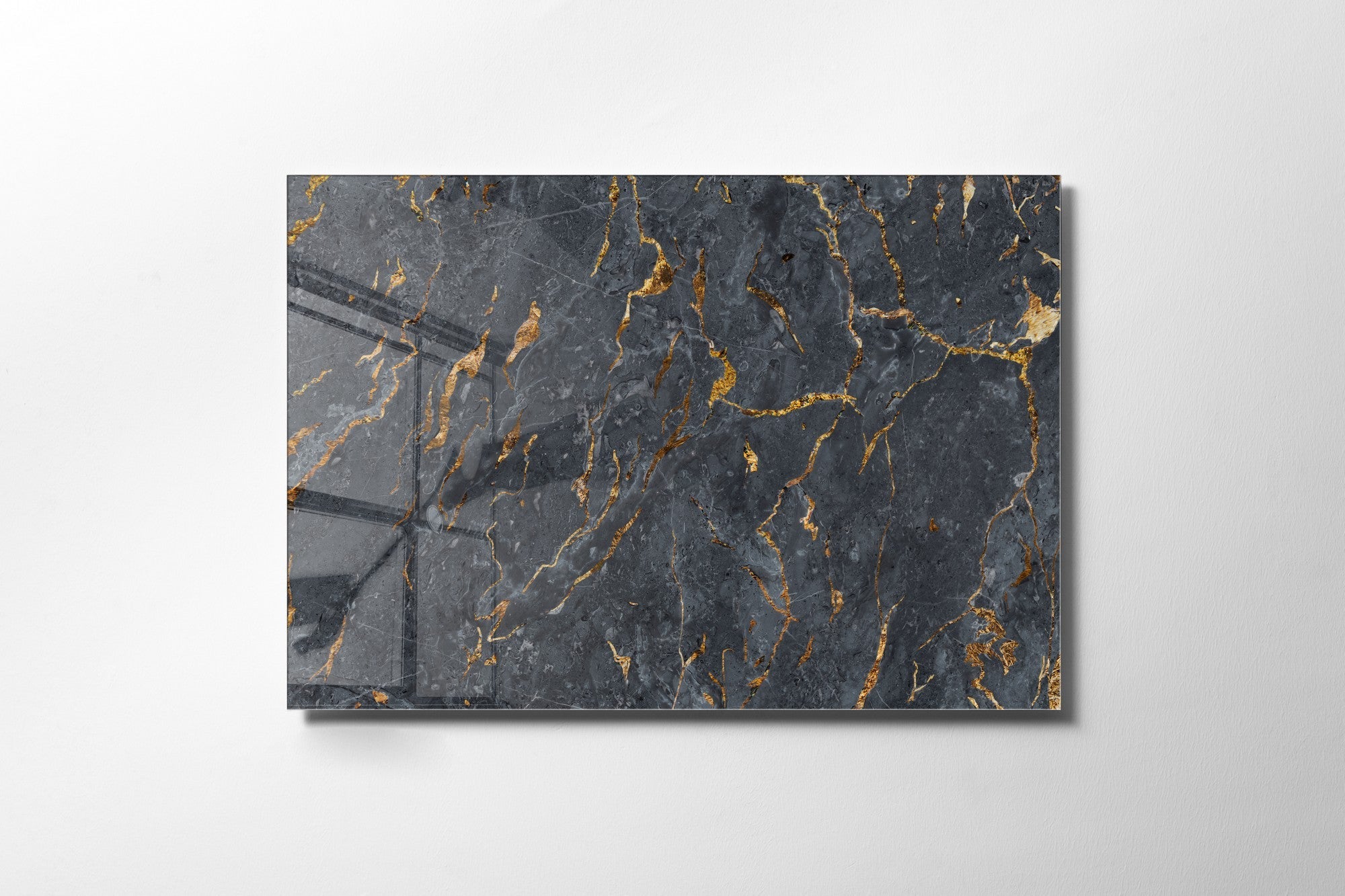 981GLS1558Tribo Home