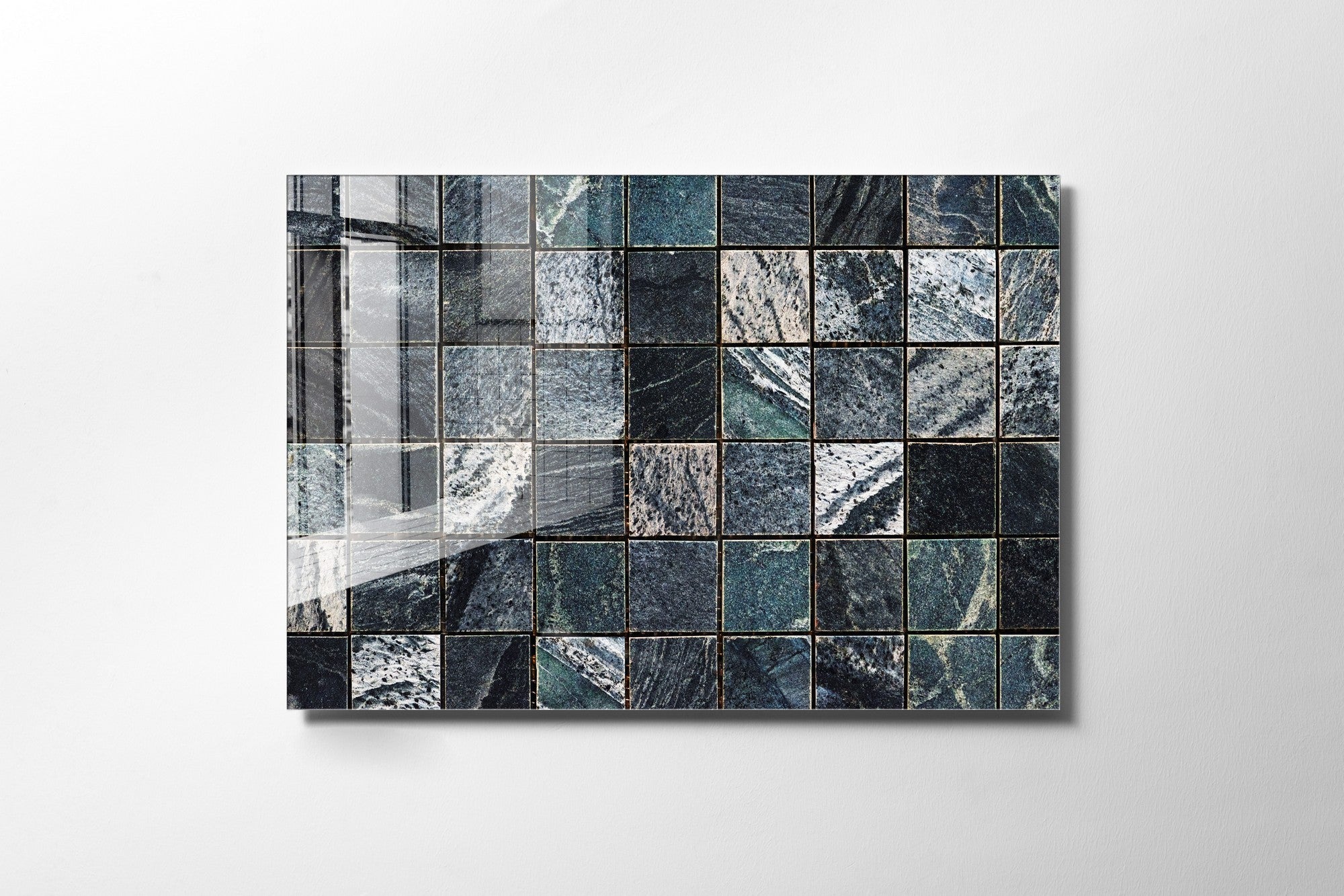 981GLS1713Tribo Home