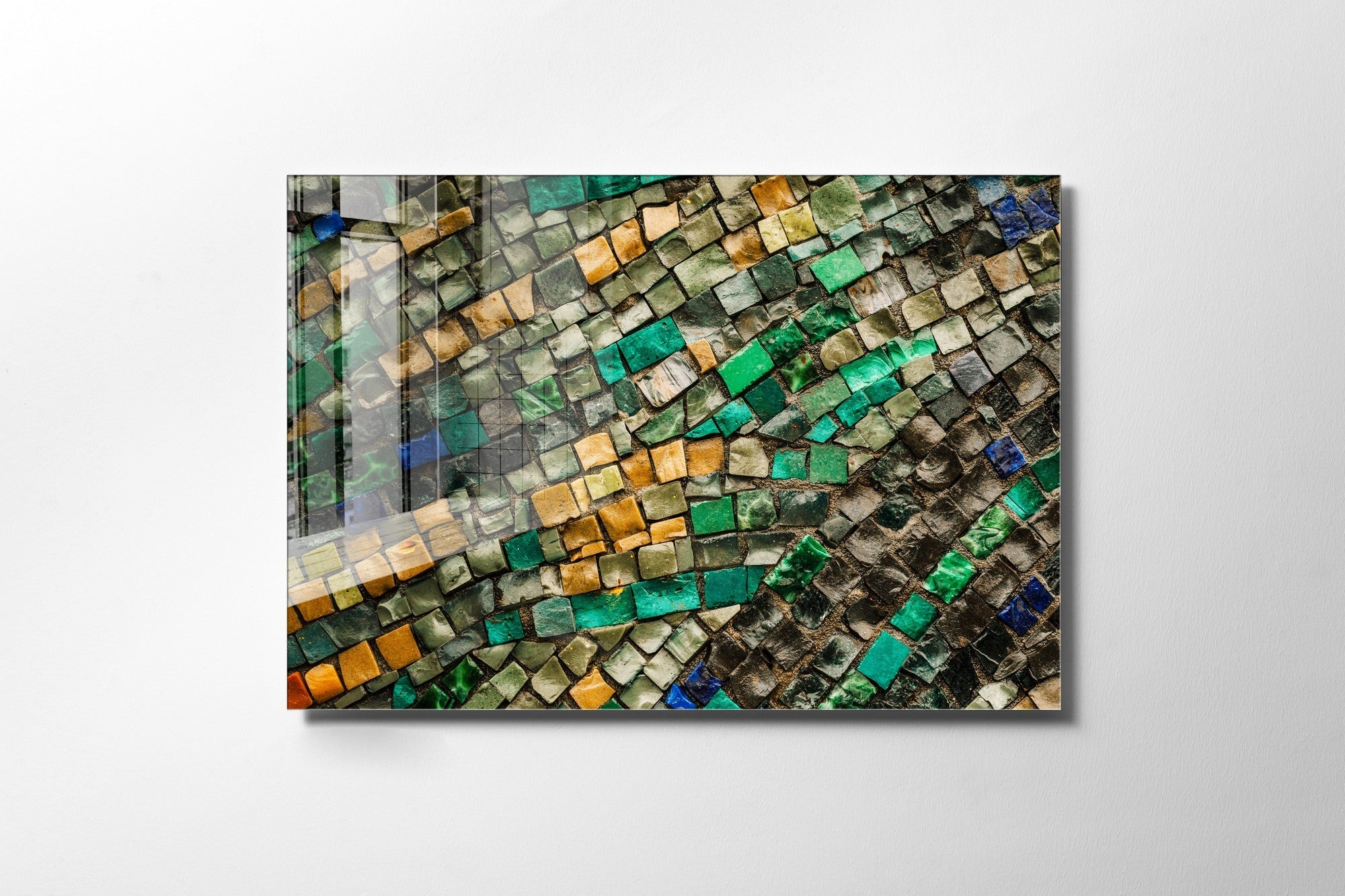 981GLS1724Tribo Home