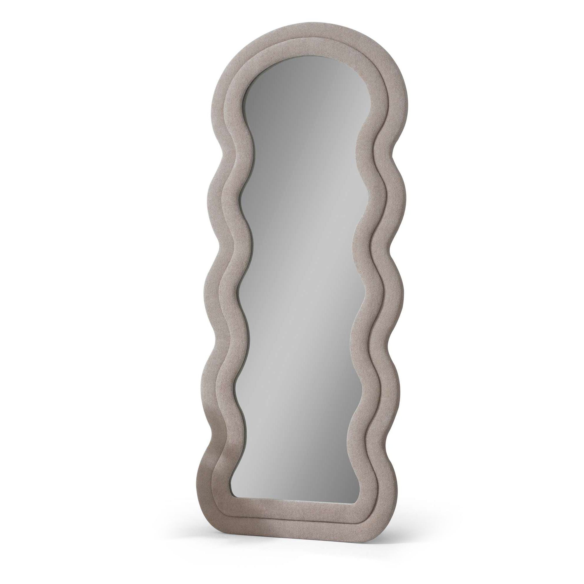 985ETR1135Tribo Home