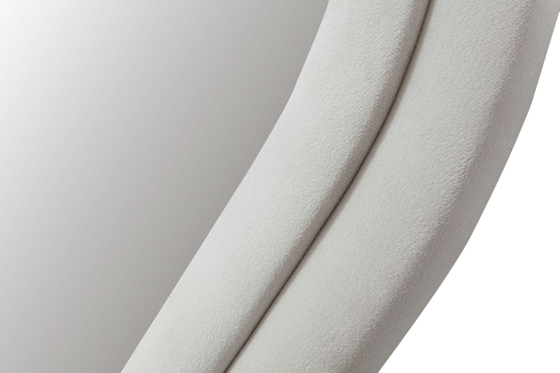 985ETR1143Tribo Home