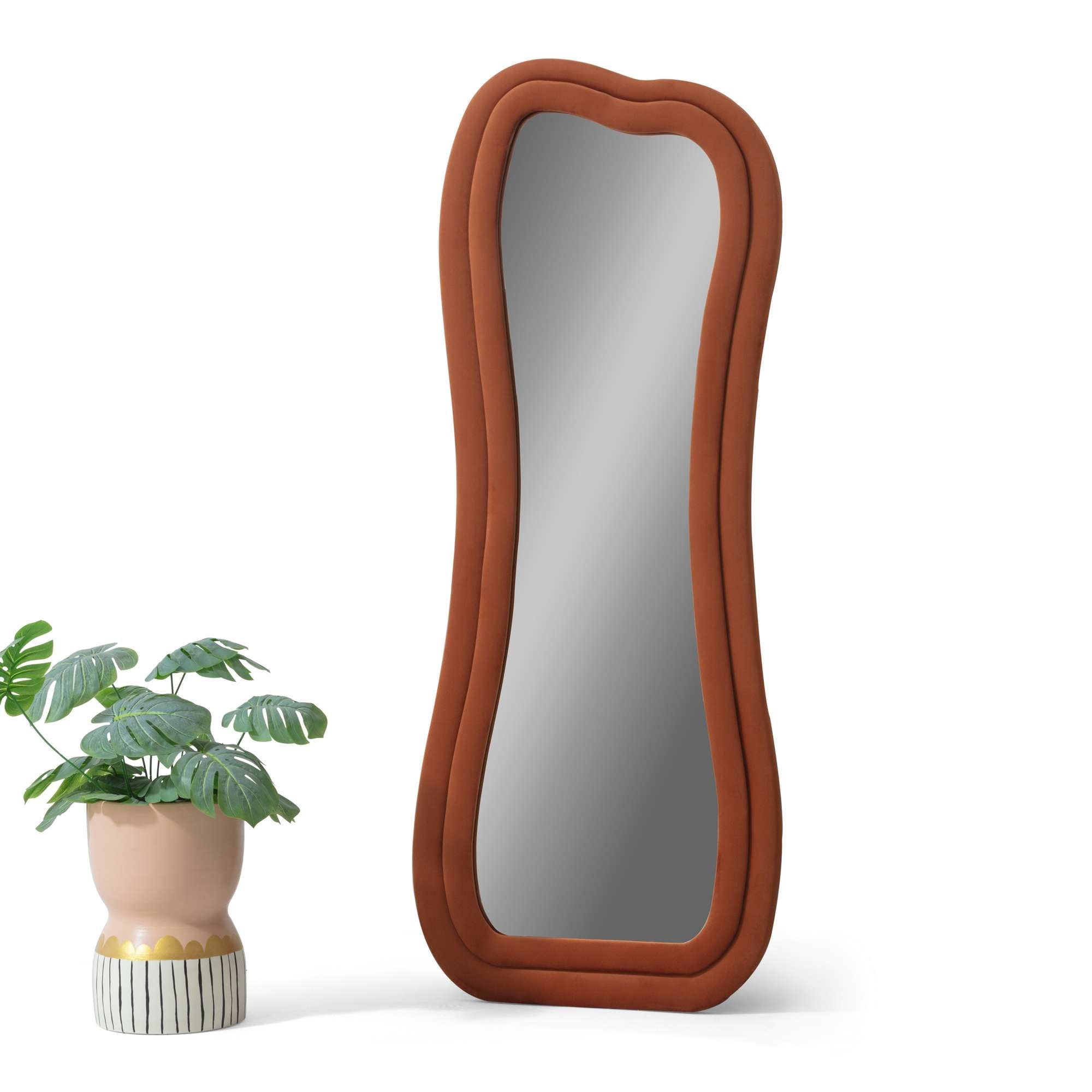 985ETR1147Tribo Home