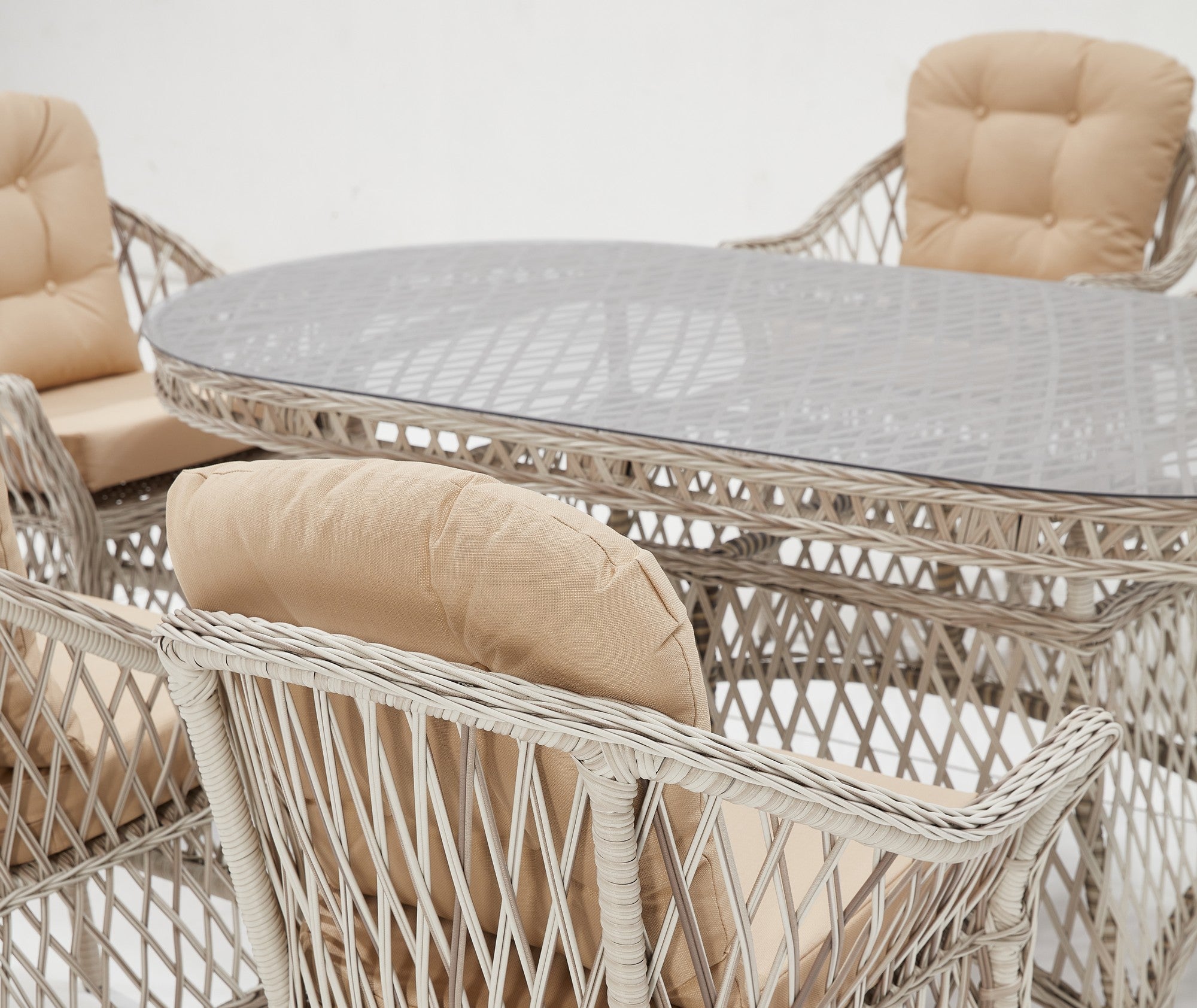 Conjunto de Jardim Luxuoso em Rattan Sintético Creme - Mesa 180cm + 6 Cadeiras com Revestimento Resistente à Água