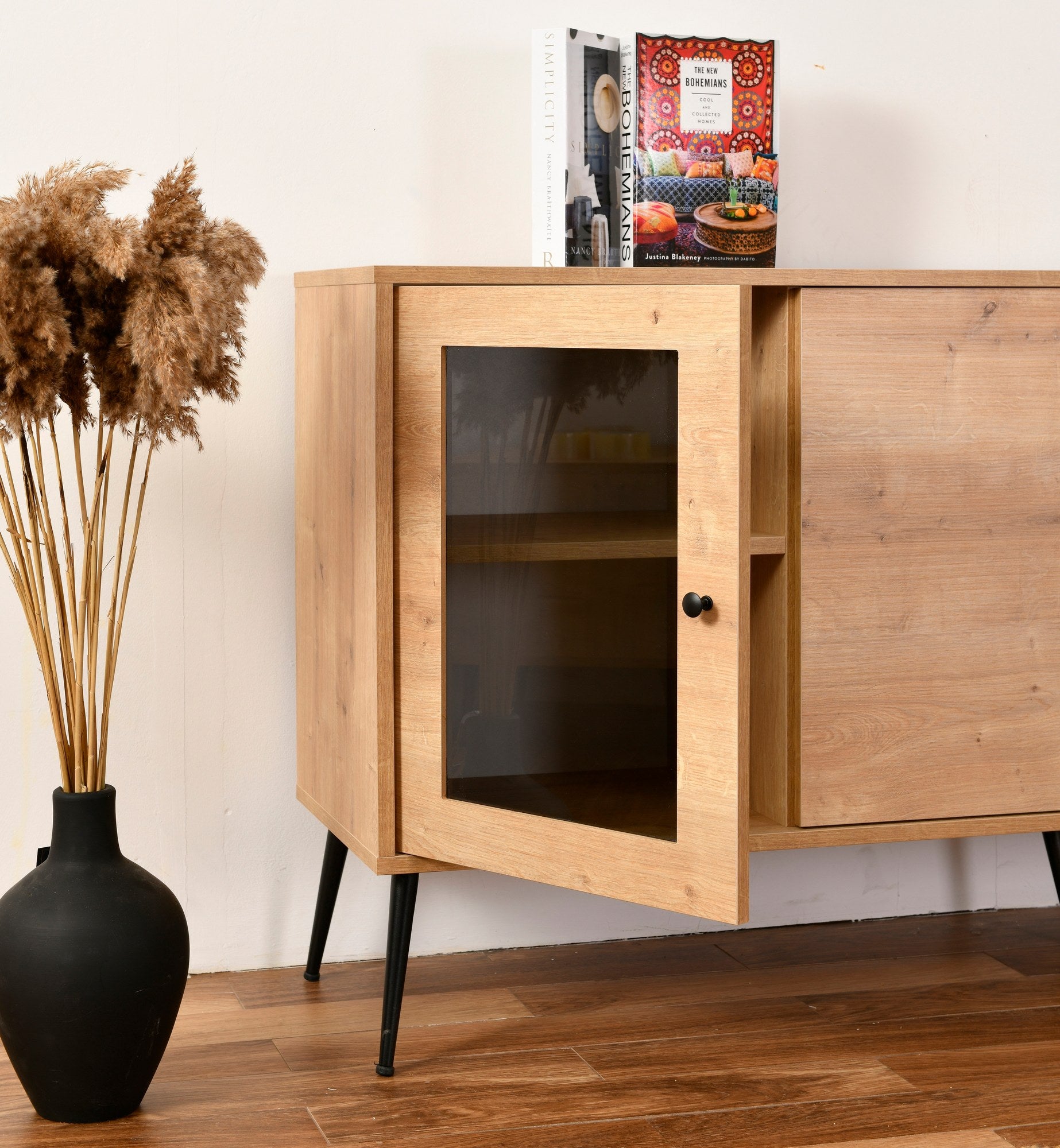 Aparador Elegante, Carvalho e Preto, 180 x 81 x 41 cm | Painel de Partículas 100% Revestido em Melamina, Pés de Metal, 20 cm de Altura | Perfeita para Espaços Modernos