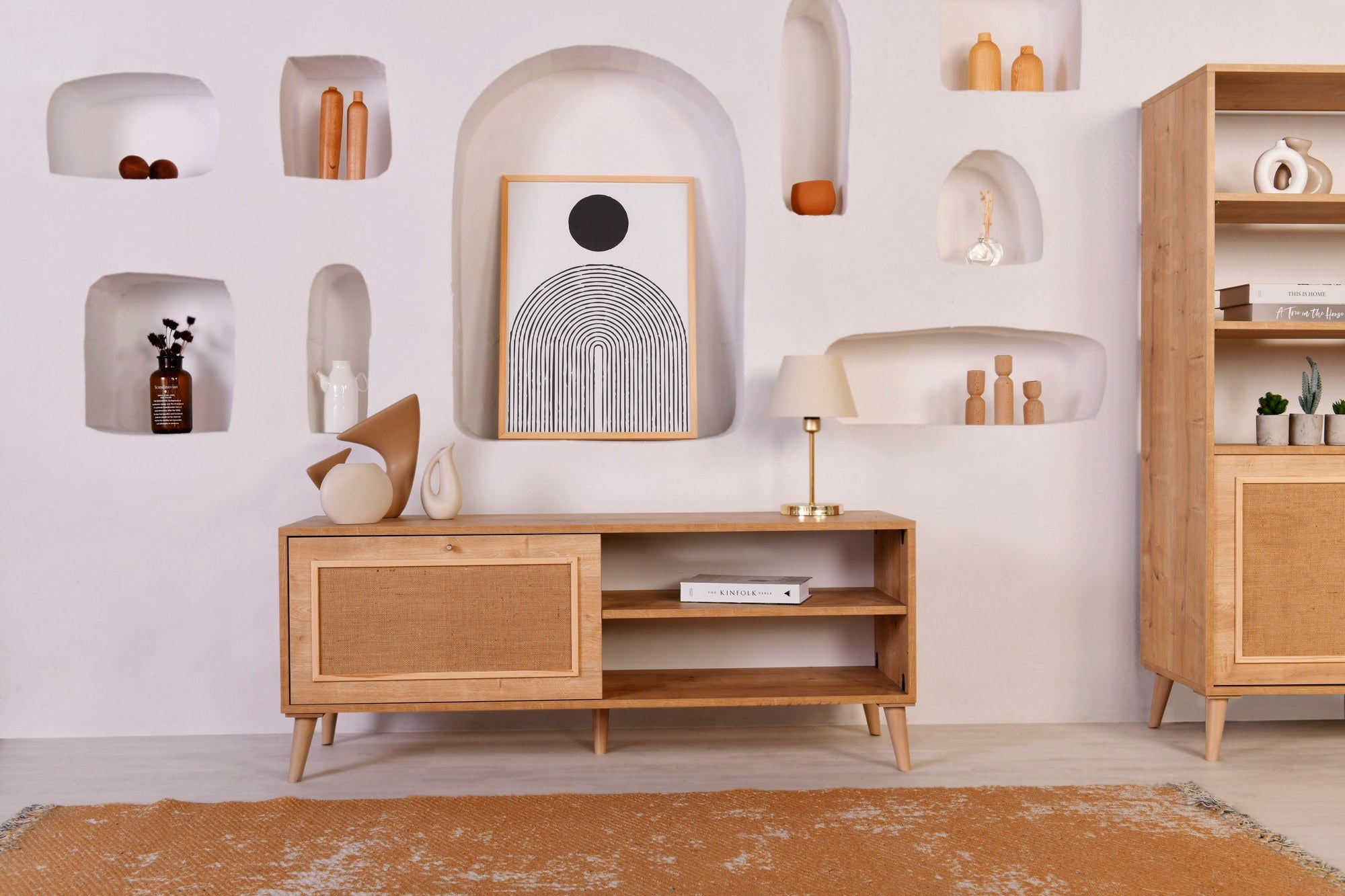 Suporte de TV elegante em carvalho, 138 x 55 x 41 cm | Painel de partículas 100% revestido em melamina, pernas em madeira de carpa (15 cm) | Perfeito para salas de estar modernas