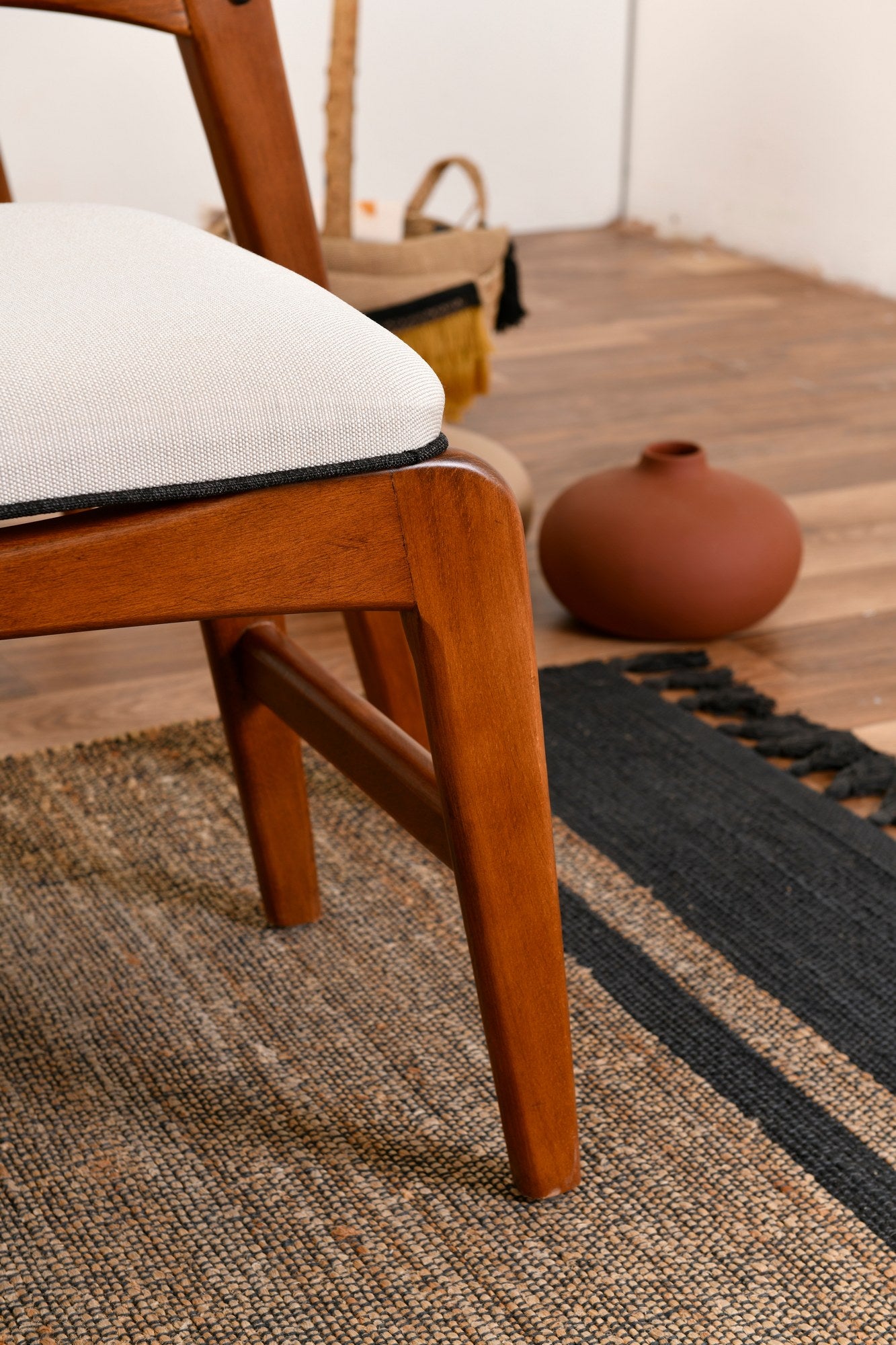 Conjunto de mesa e cadeiras (4 peças)-Touch-Nozes
Creme
