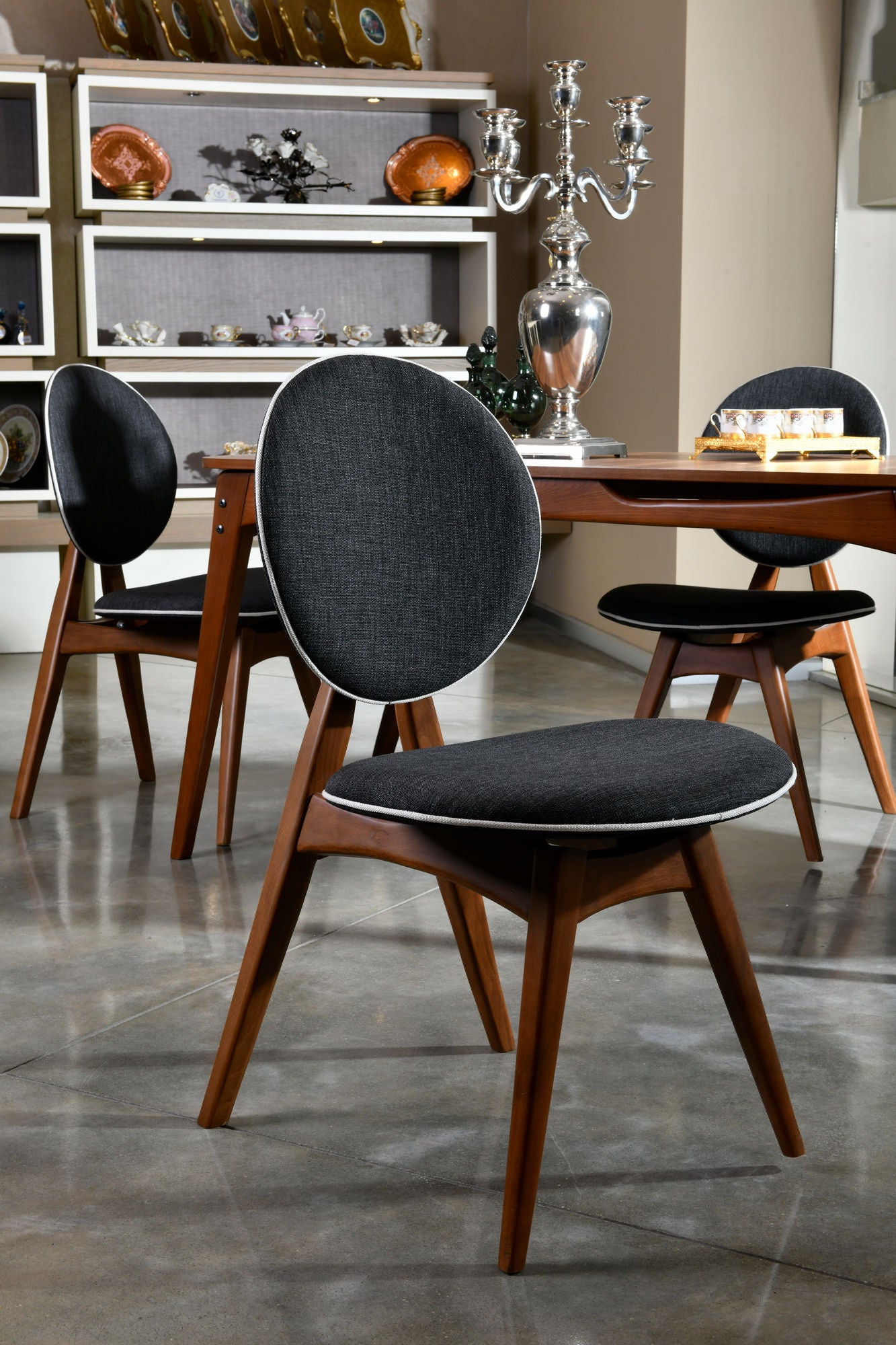 Conjunto de mesa e cadeiras (5 peças)-Touch-Nogueira
Antracite