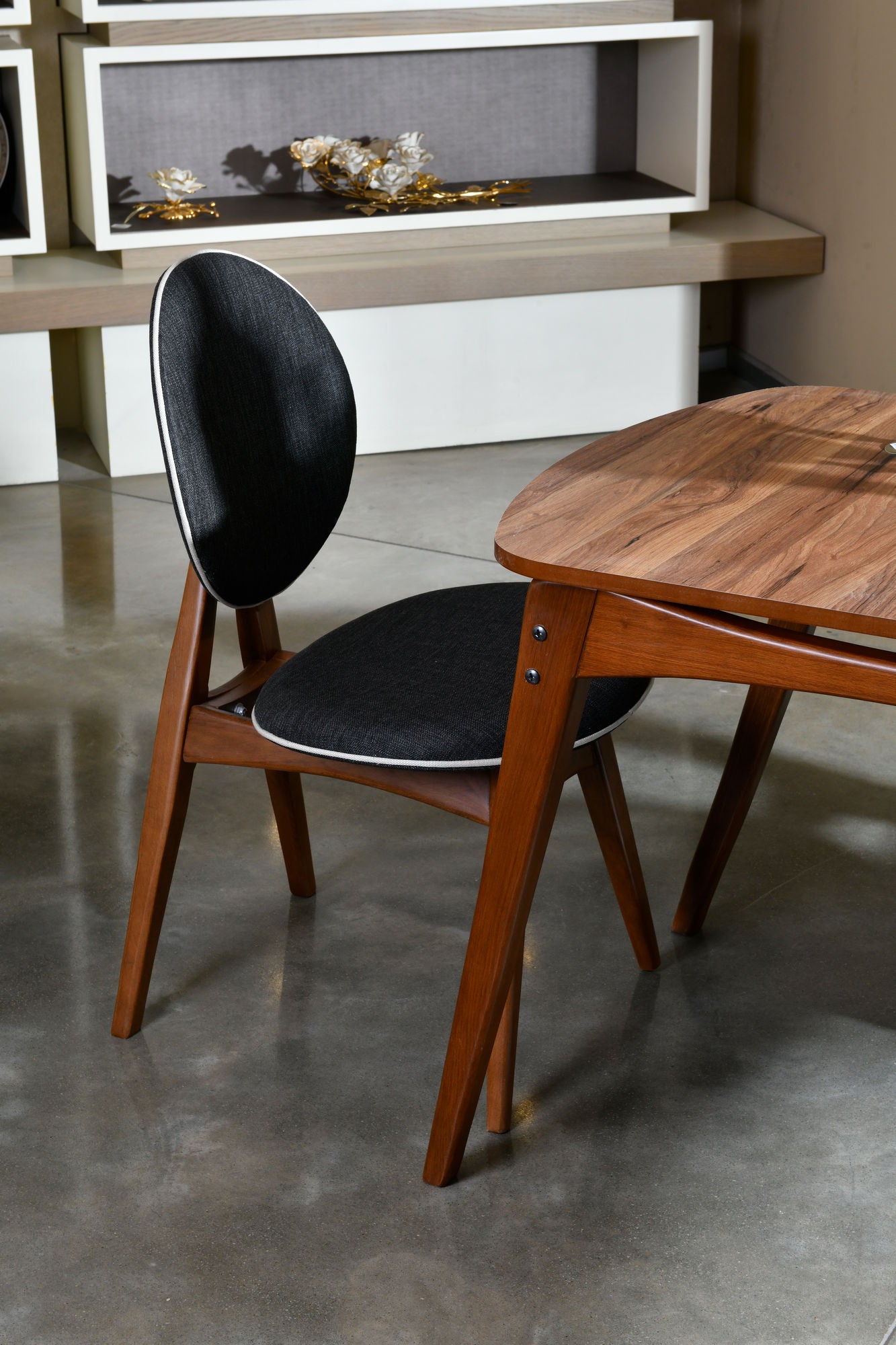 Conjunto de mesa e cadeiras (5 peças)-Touch-Nogueira
Antracite