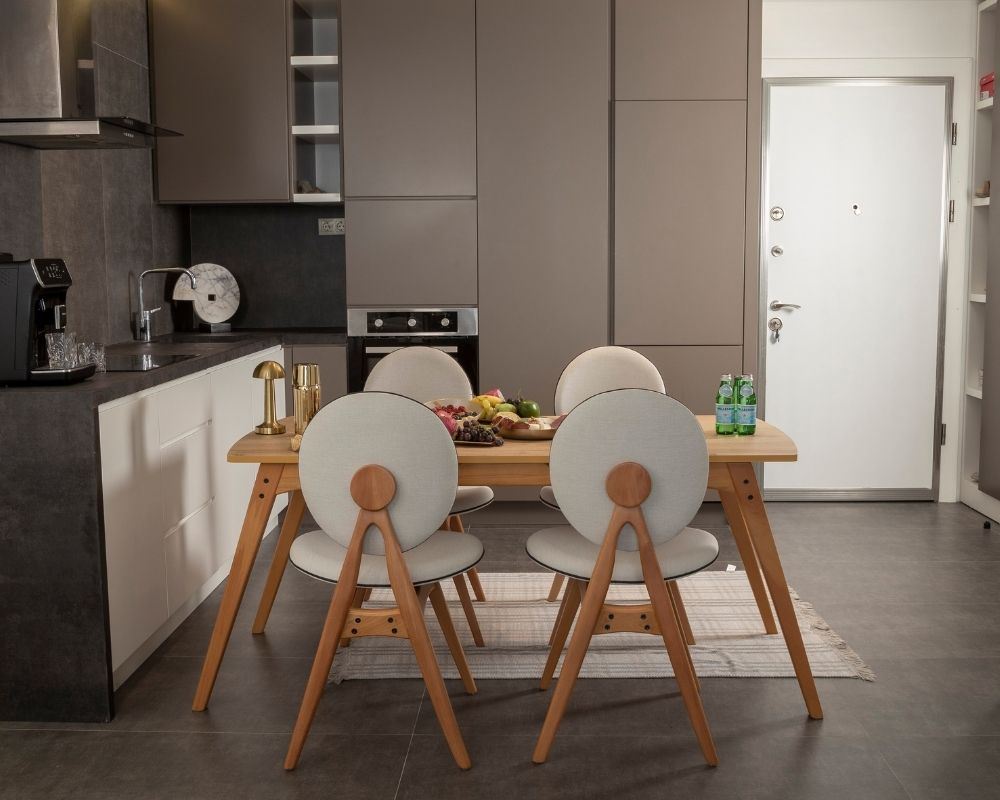 Conjunto de mesa e cadeiras (5 peças)-Touch-Carvalho
Bege