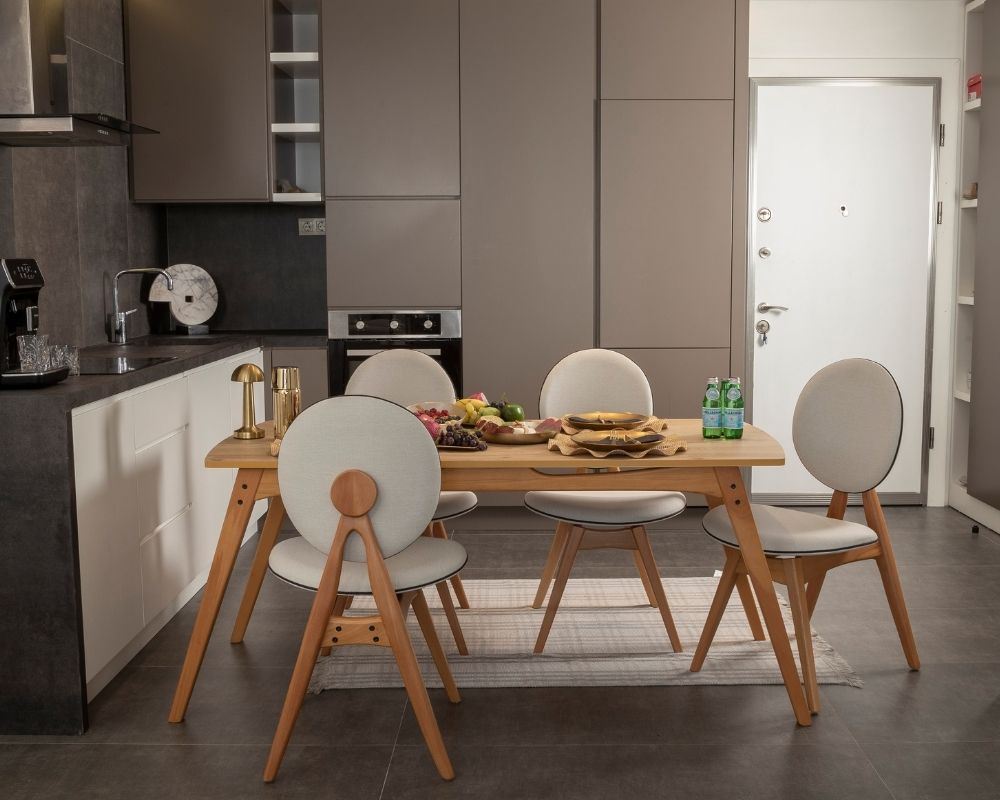Conjunto de mesa e cadeiras (5 peças)-Touch-Carvalho
Bege