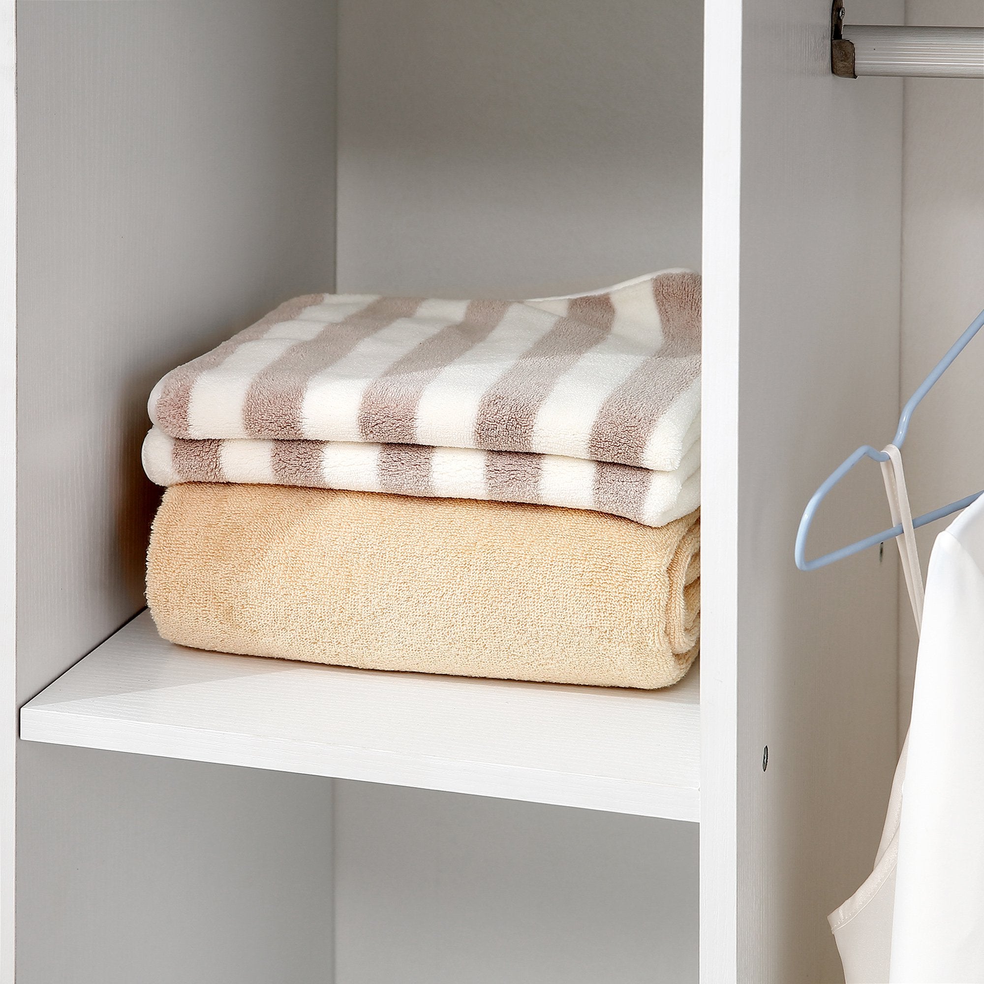 Roupeiro Aberto de Madeira 80x40x128cm - Branco
