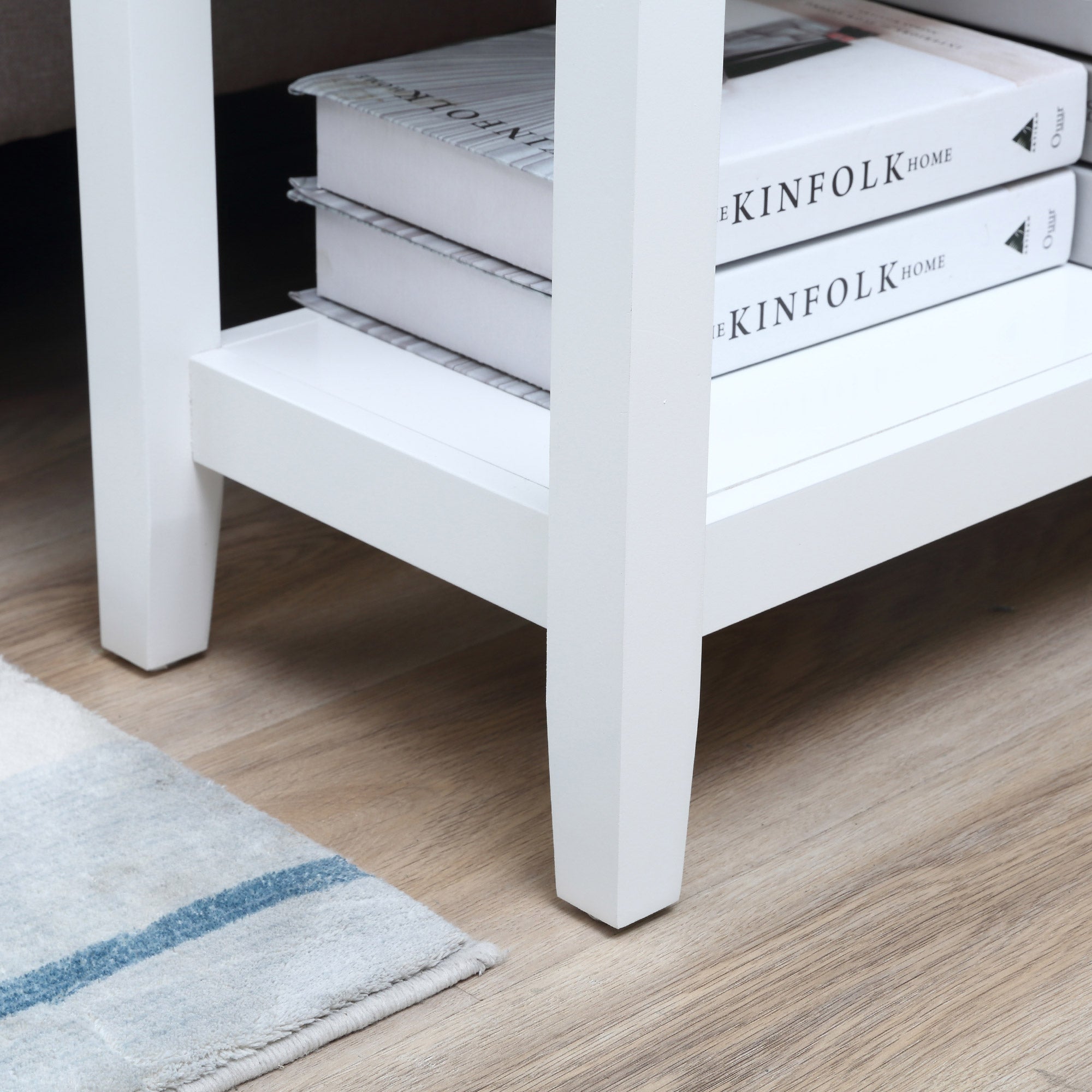 Mesa Auxiliar – 60,5x32,5x70cm – Branca – MDF