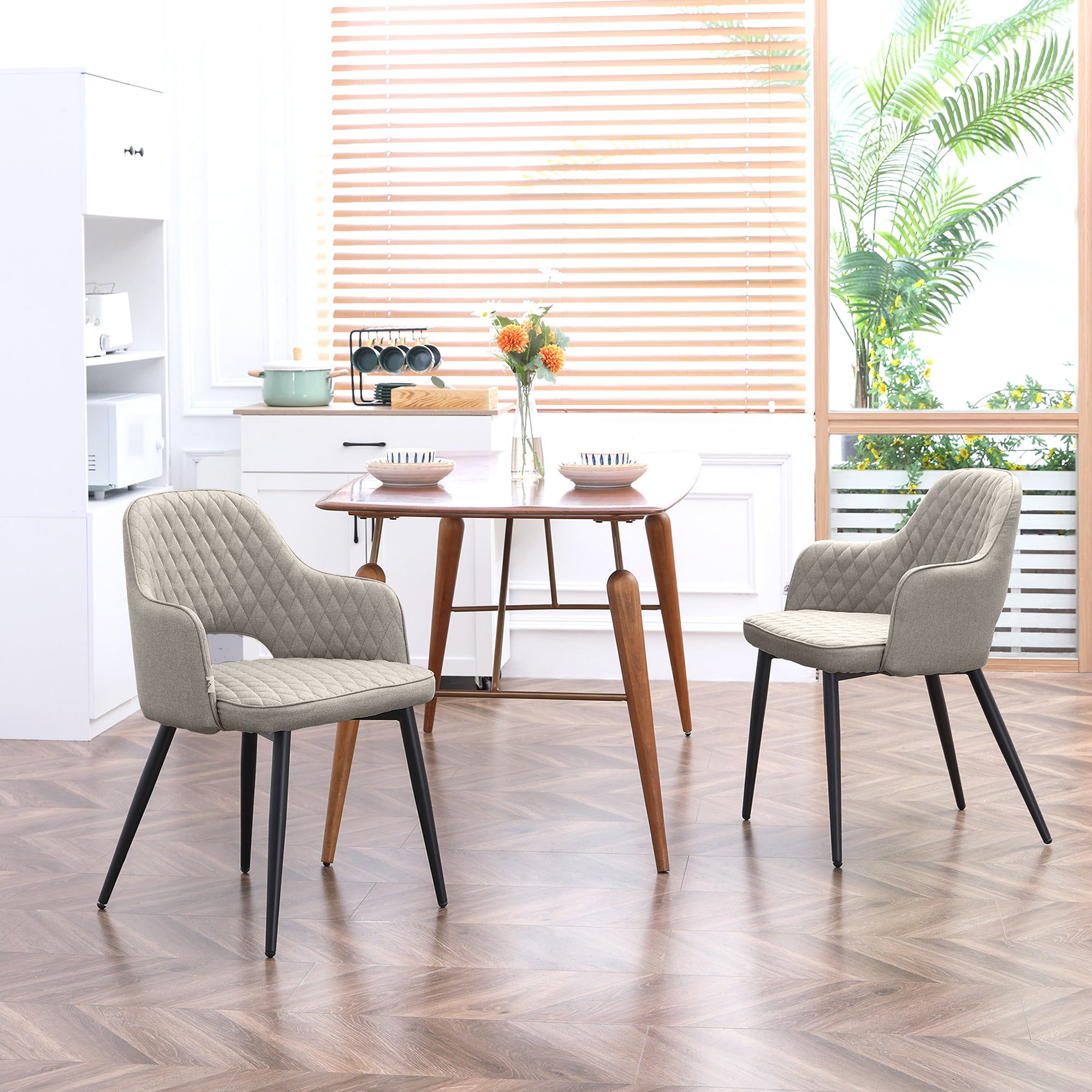 Cadeiras de Sala de Jantar Estofadas em Tecido Bege 55x55x81cm