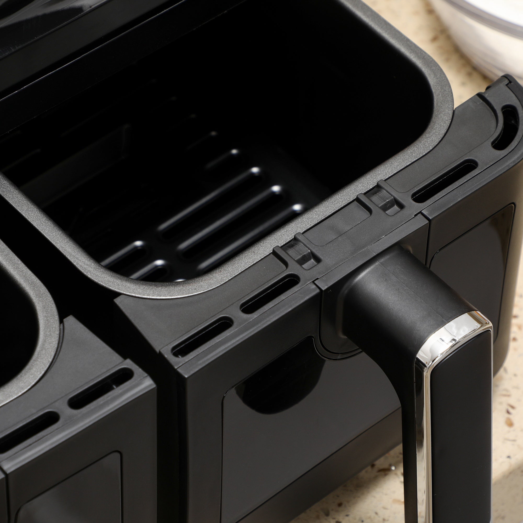 Fritadeira de Ar Quente Dupla 8L – 38,5x38x30,5 cm – Preto – Aço e PP