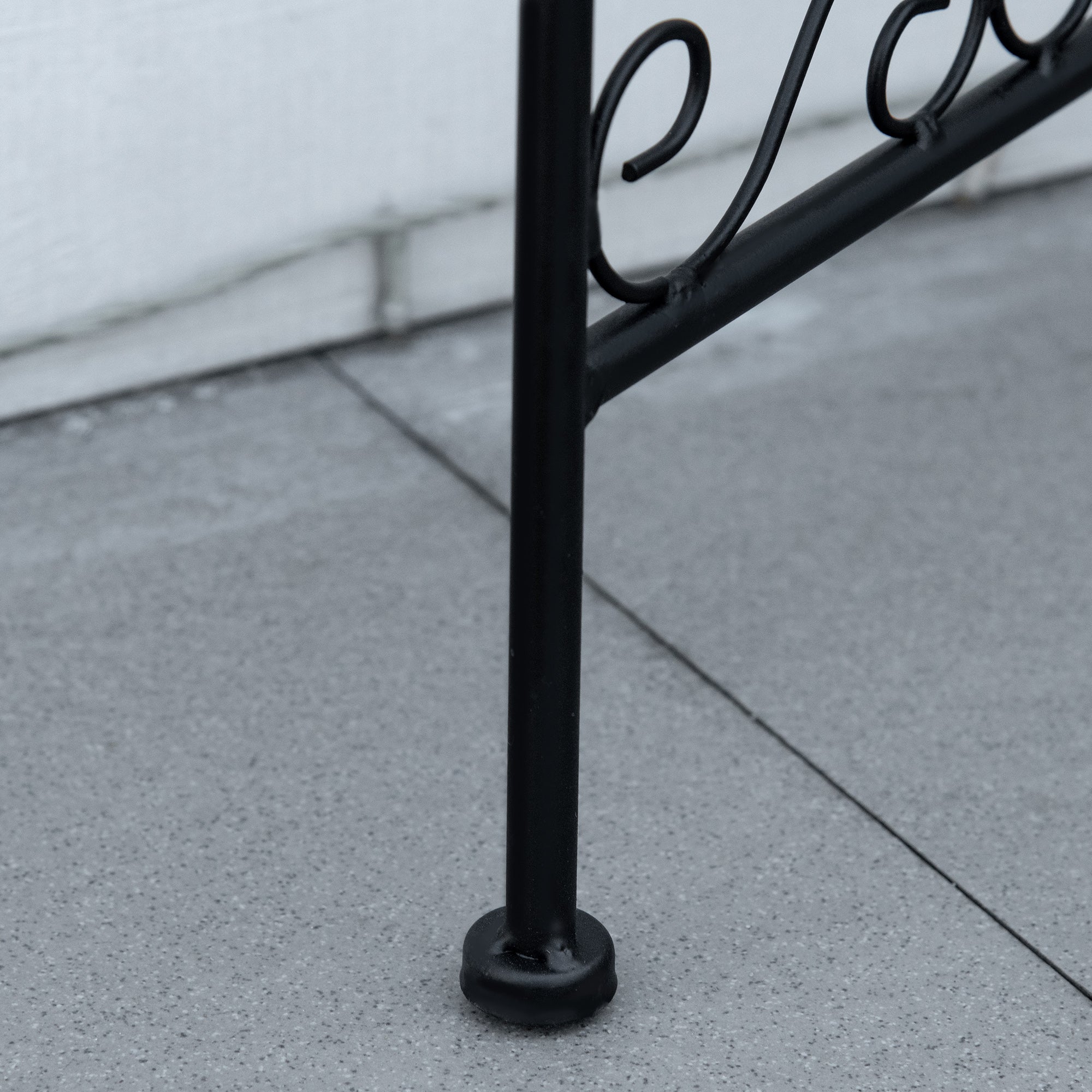 Suporte de Metal para Plantas – 60x22x65 cm – Cor Preto – Metal