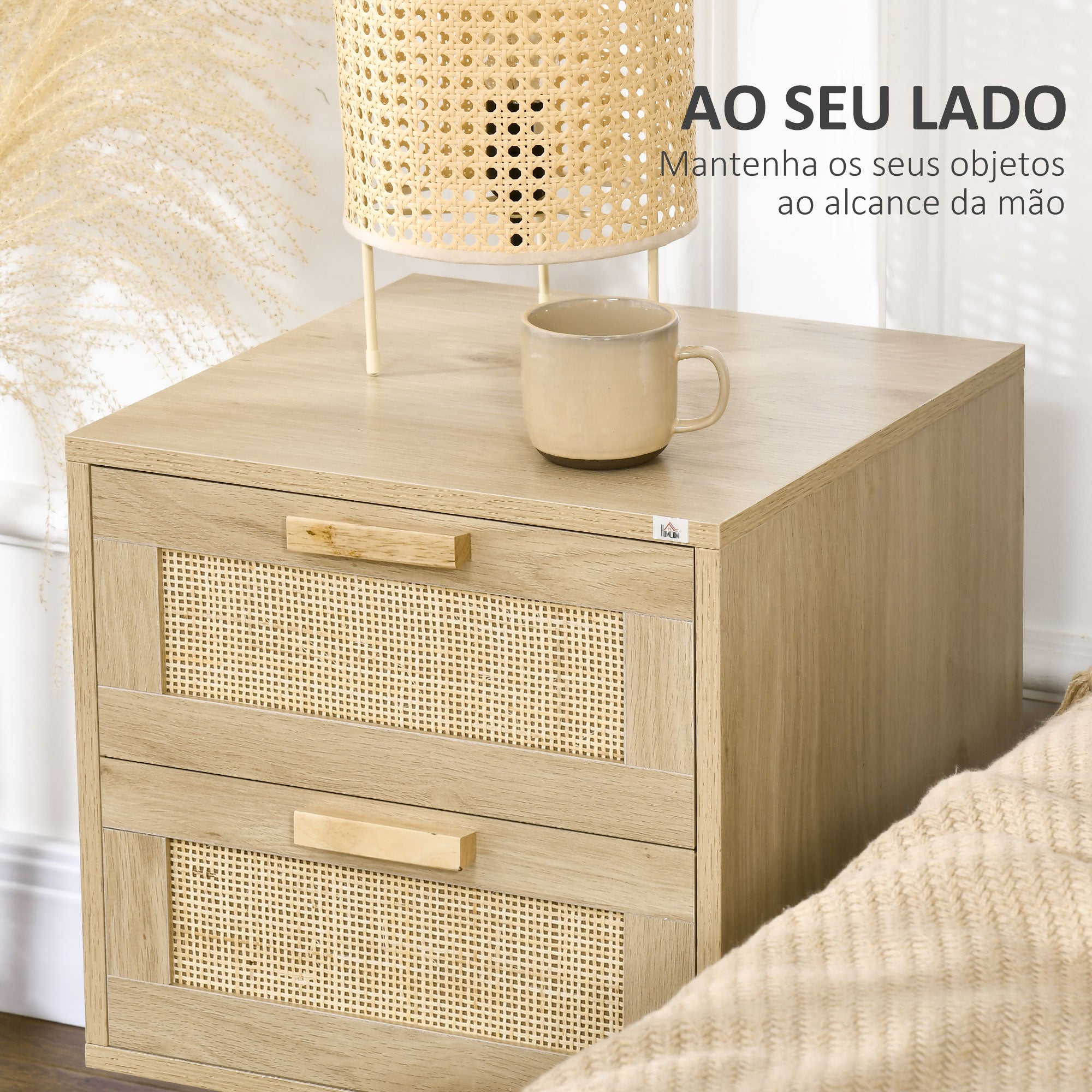 Mesa de Cabeceira Boémia com 2 Gavetas 40x40x56 cm - Cor de Madeira Natural