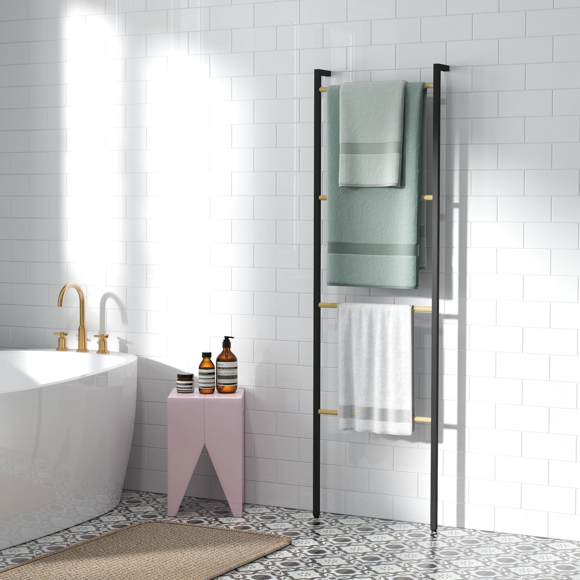 Toalheiro de 4 Níveis Escada de Bambu e Aço 49x5,5x167,5 cm Preto e Madeira