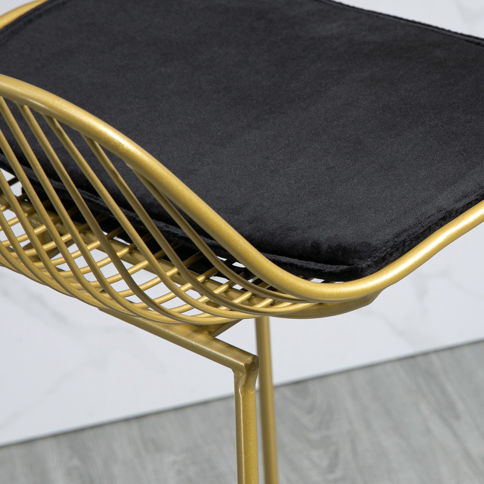 Bancos Altos de Cozinha – 46,5x48x93 cm – Dourado e Preto – Aço, espuma e poliéster