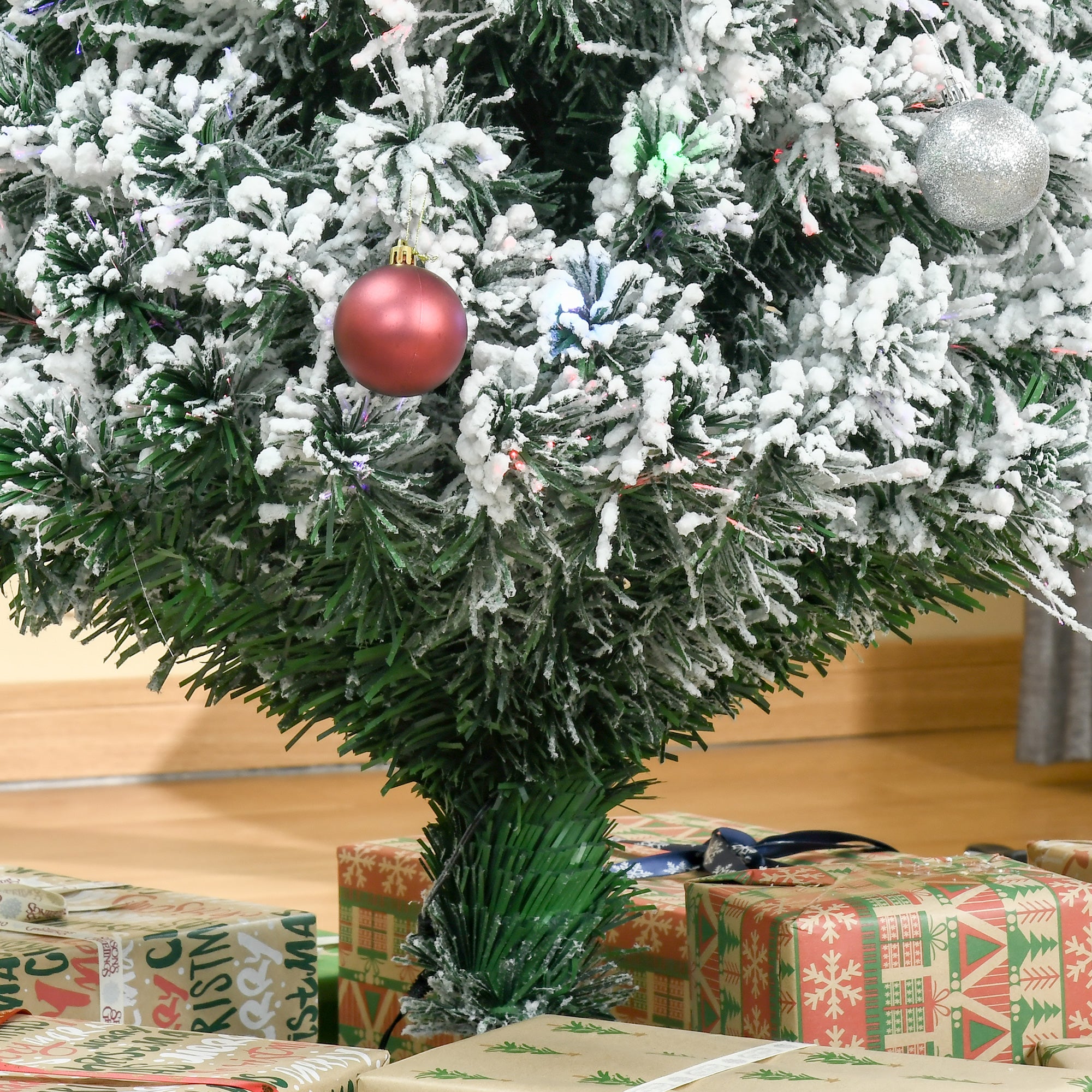 Árvore de Natal Artificial 180 cm Verde com Efeito Nevado e 32 Luzes LED