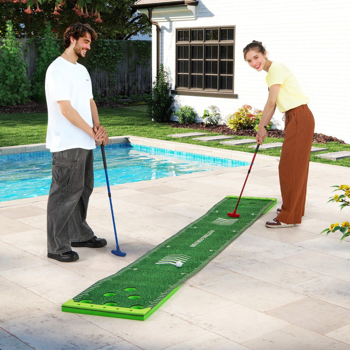 Conjunto de Golfe Pong Tapete de Putting de 332 cm com 2 Tacos Ajustáveis, 6 Bolas e 12 Capas para Orifícios Verde
