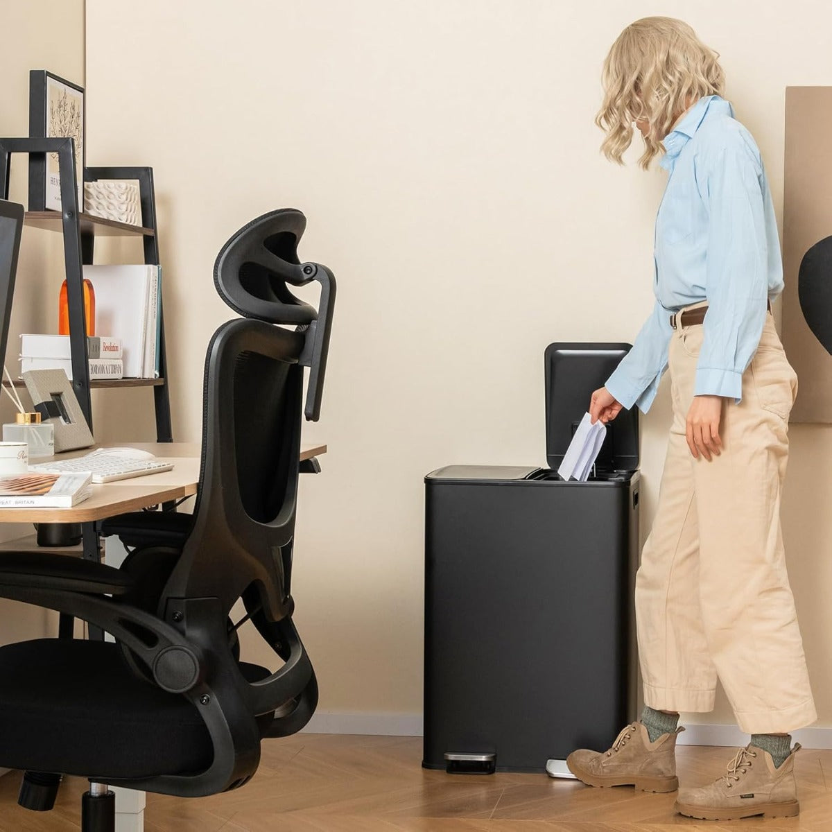 Contentor de Lixo com 2 Compartimentos de 30L – Preto – Aço Inoxidável