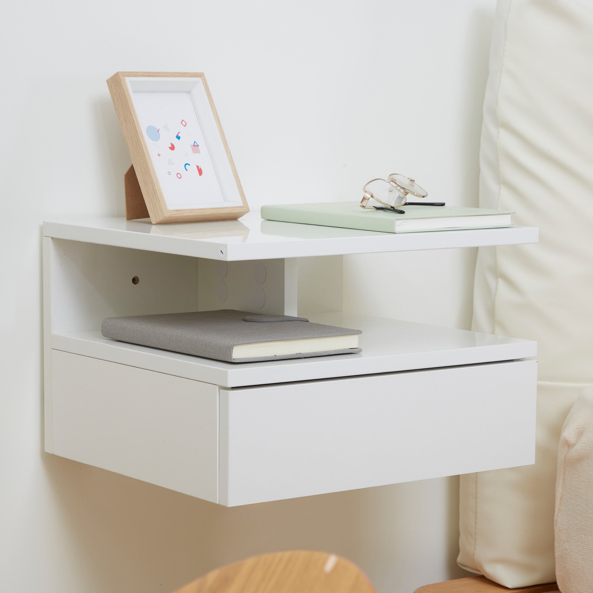 Conjunto de 2 Mesas de Cabeceira Flutuante 35x32x22,5 cm Branco de Alto Brilho