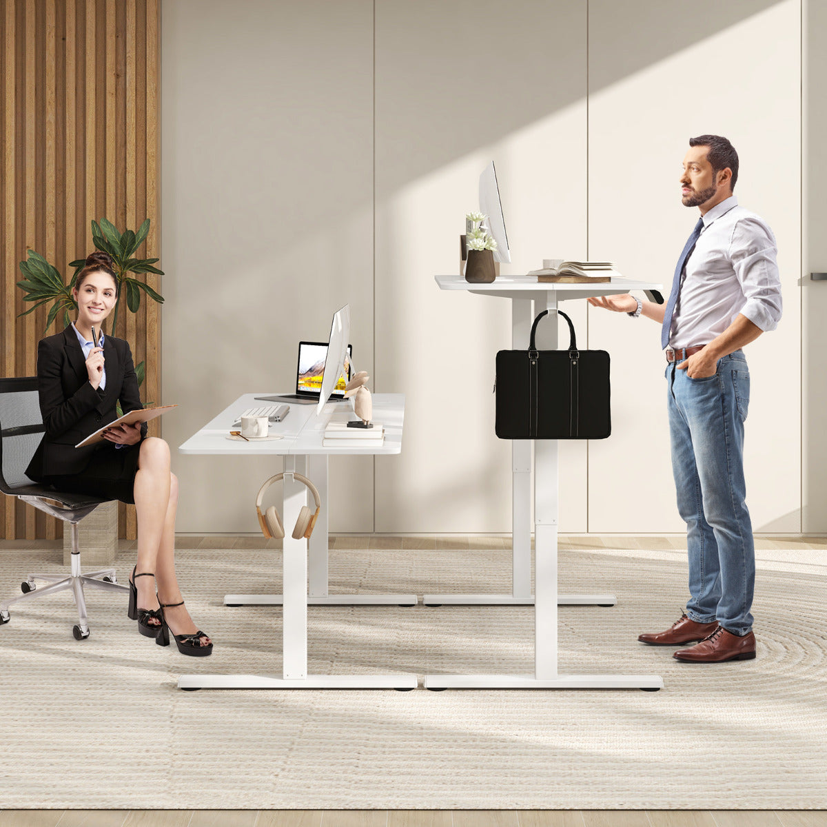 Escritório Elétrico de Pé Mesa de Computador 160 x 60 cm com Altura Ajustável 2 Ganchos e Orifícios para Cabos para Casa e Escritório Branco