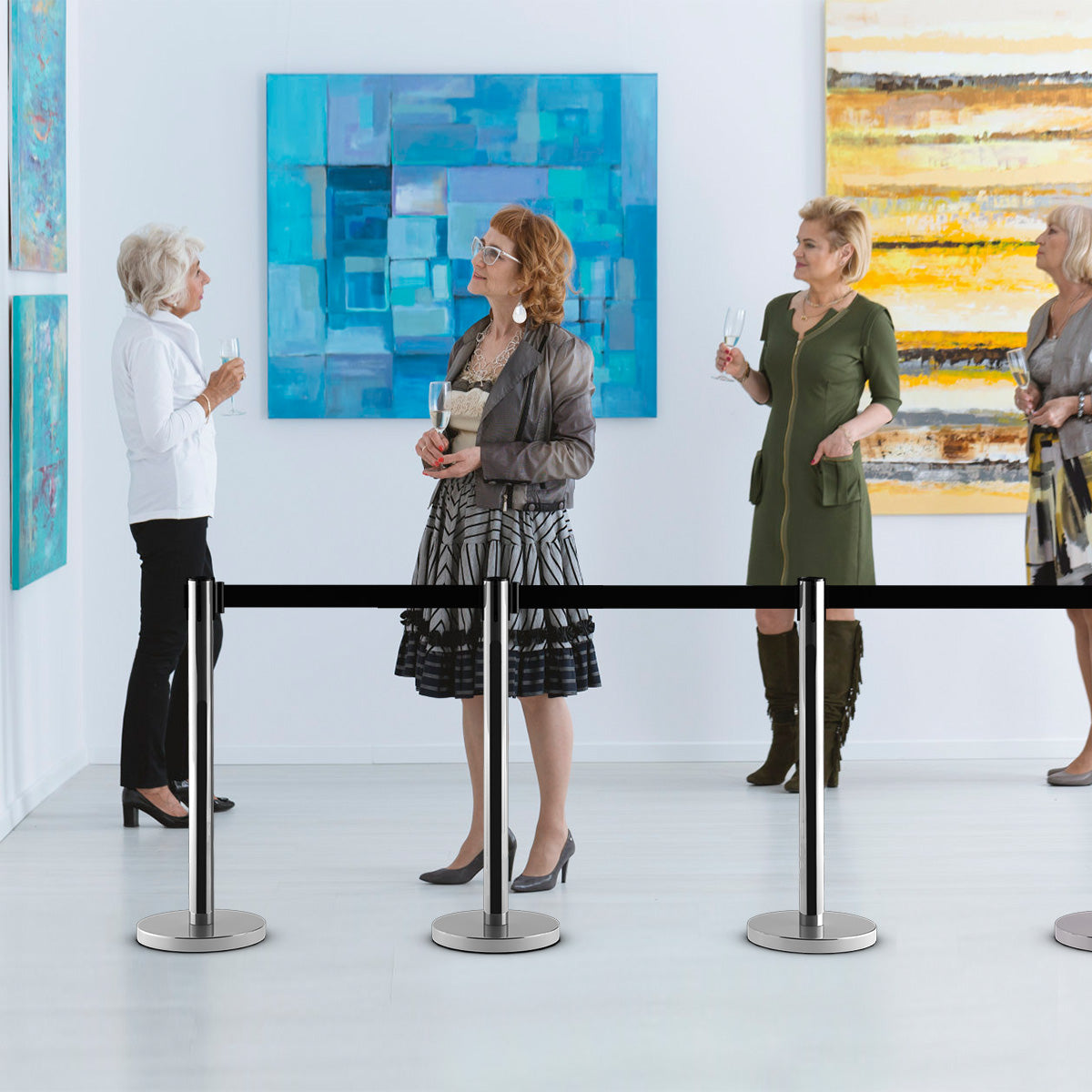 Conjunto de 6 Postes com Fita Retrátil – Aço Inoxidável –