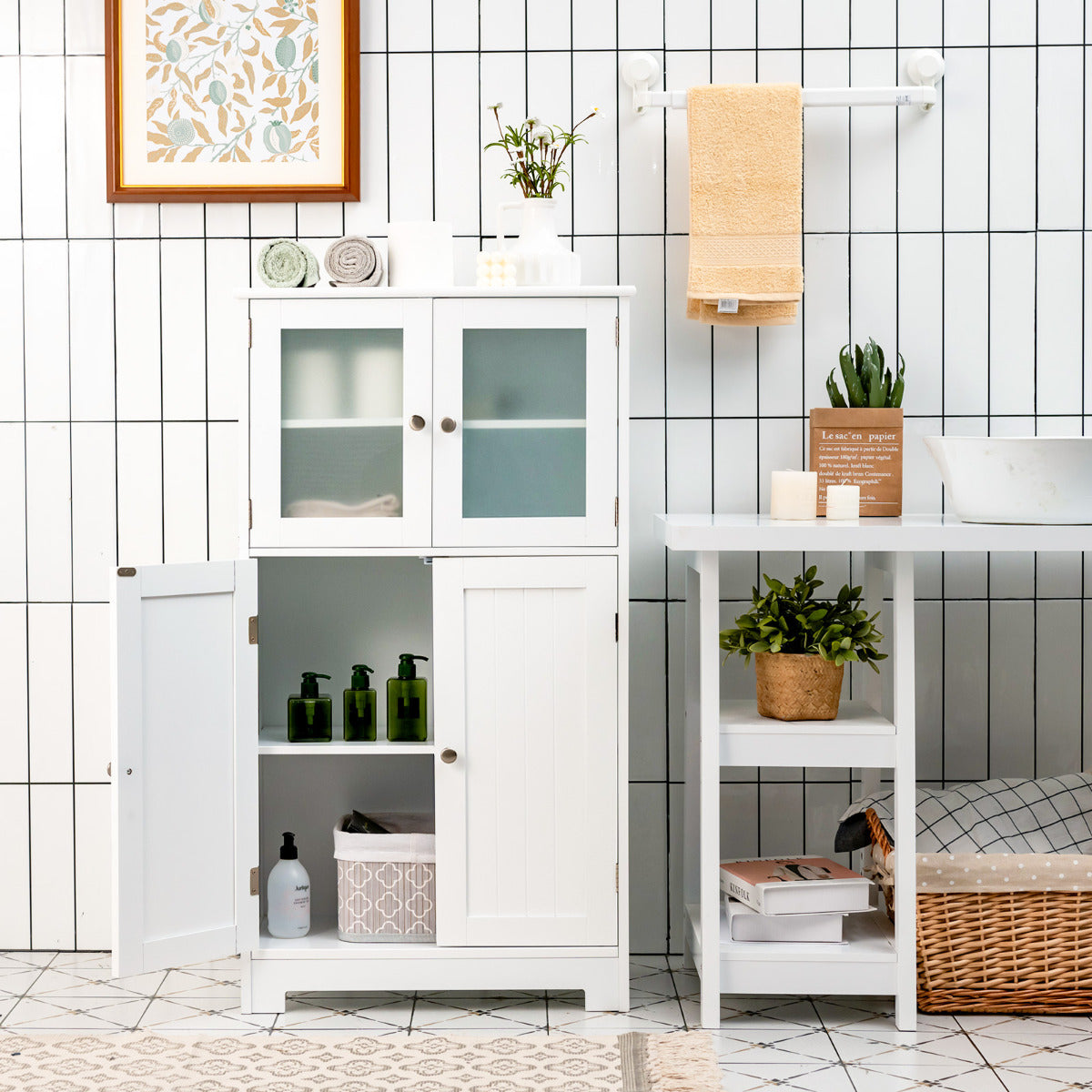 Armário de Casa de Banho Organizador Multiuso Antivuelco com 4 Portas de Vidro Prateleiras Reguláveis para Sala Cozinha Corredor Branco 58 x 30 x 109 cm