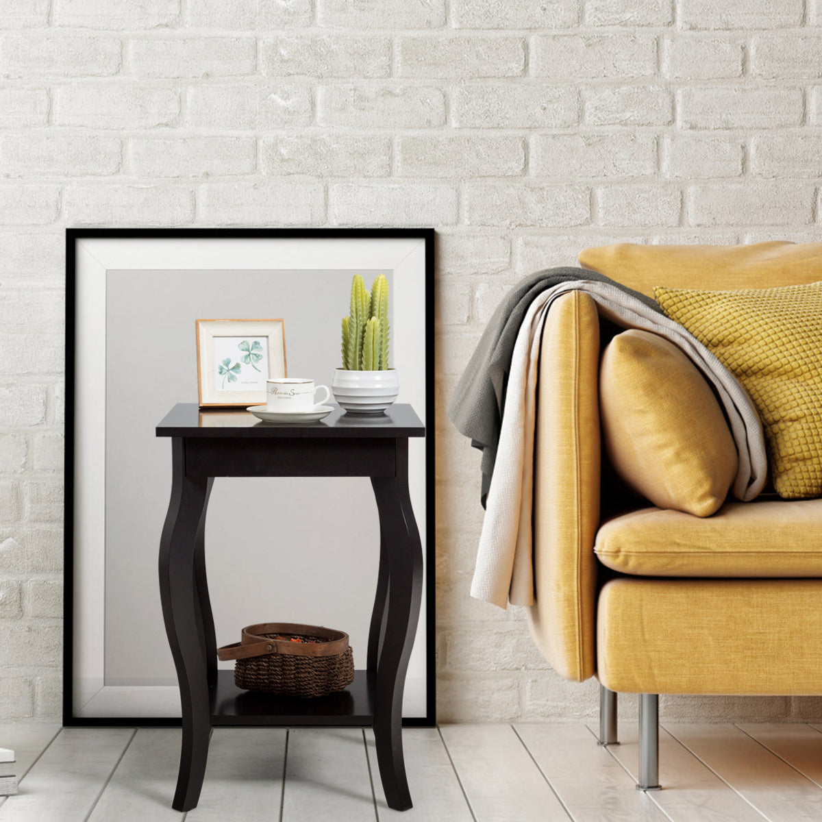 Conjunto de 2 Mesas de Cabeceira de 2 Níveis com Pernas Curvas Mesas de Apoio para Quarto, Sala de Estar e Sala de Estar 40 x 40 x 60 cm Castanho
