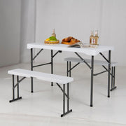 Conjunto de Mesa e Bancos para Exterior Mesa de Piquenique Dobrável com 2 Bancos Superfície em HDPE Resistente a Todas as Condições Meteorológicas para Pátio Jardim Branco