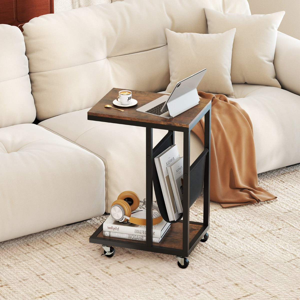 Mesa Auxiliar em Forma de C com Rodas Mesa de Sofá Industrial de 3 Níveis com Estrutura em Metal 40 x 28 x 59 cm Castanho Rústico