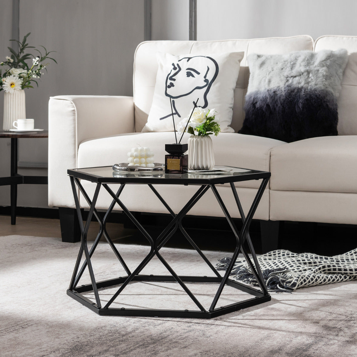 Mesa de Centro Geométrica de Cristal Templado Mesa Baja Hexagonal Patas de Metal Compacta para Sala de Estar 65 x 56 x 40 cm Preto