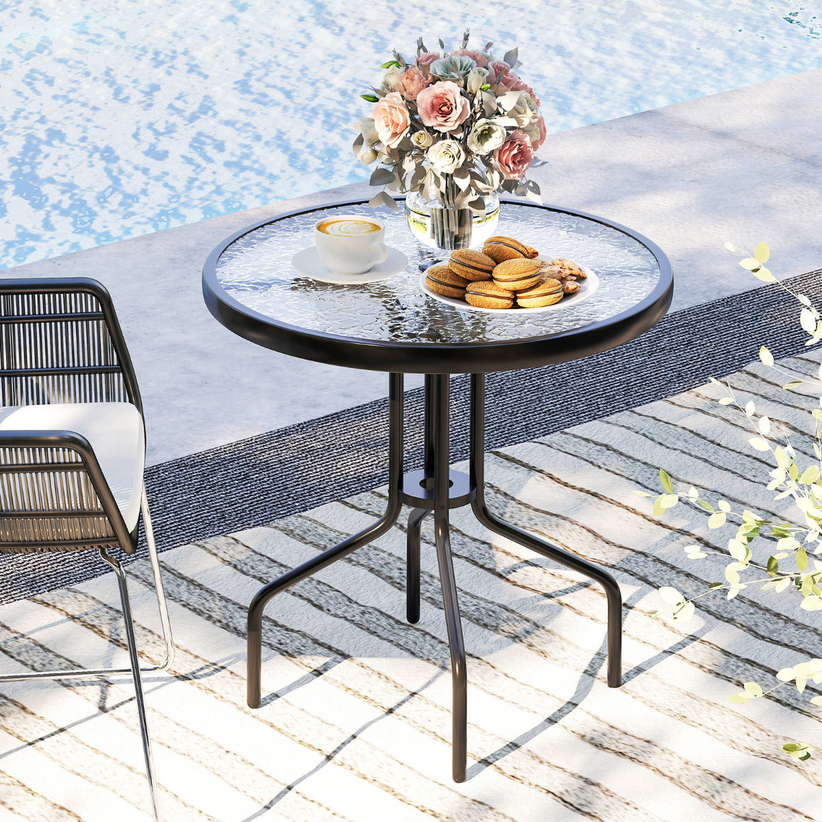 Mesa de Jantar de Jardim Redonda de 70 cm em Vidro Temperado e Estrutura Metálica com Orifício para Guarda-Sol