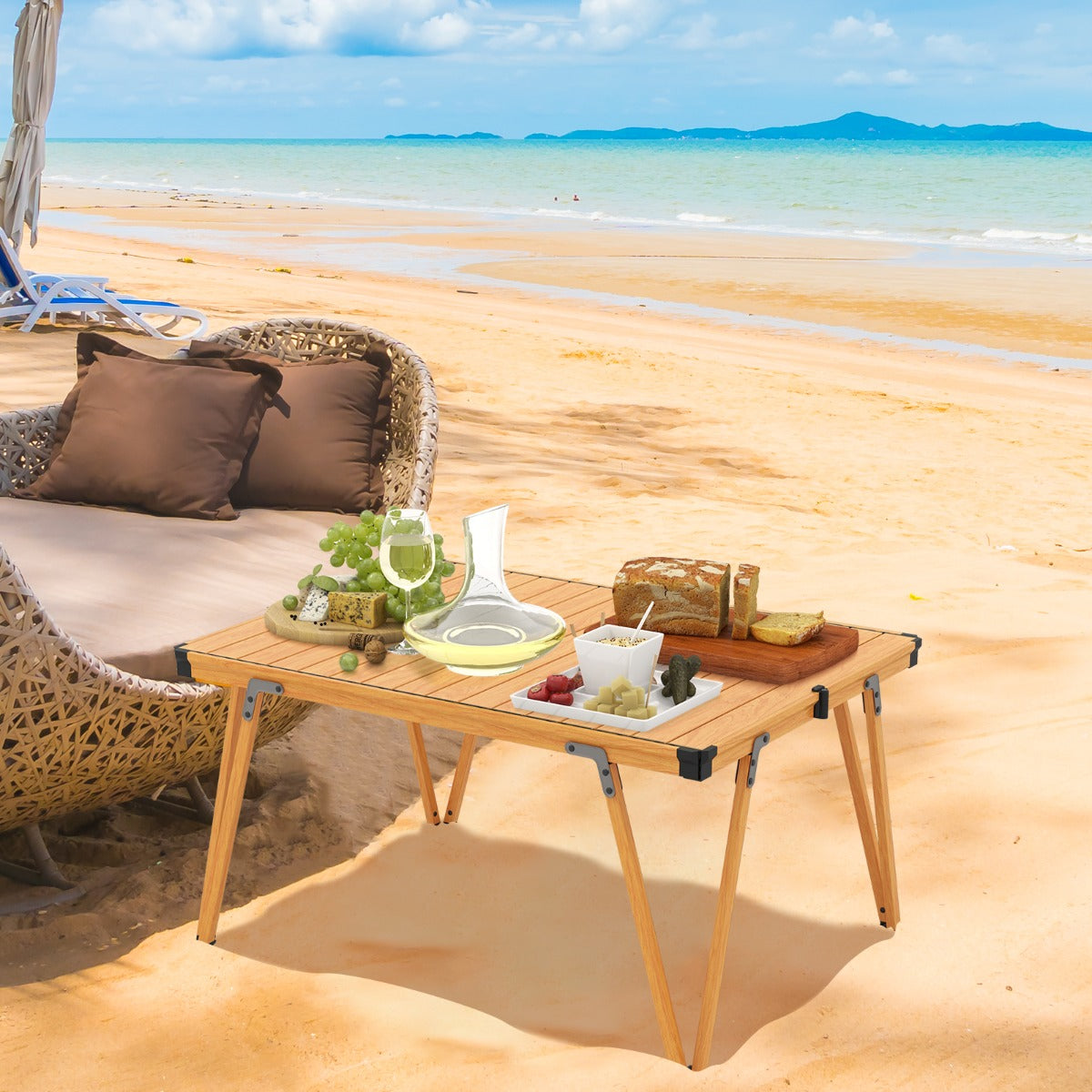 Mesa Dobrável para Campismo com Bolsa e Superfície Impermeável Leve em Alumínio 93 x 69 x 47,5 cm - Castanho Claro