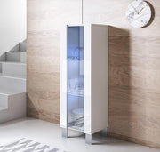 Vitrina modelo Leiko V2 (40x138cm) branco com pernas de alumínio