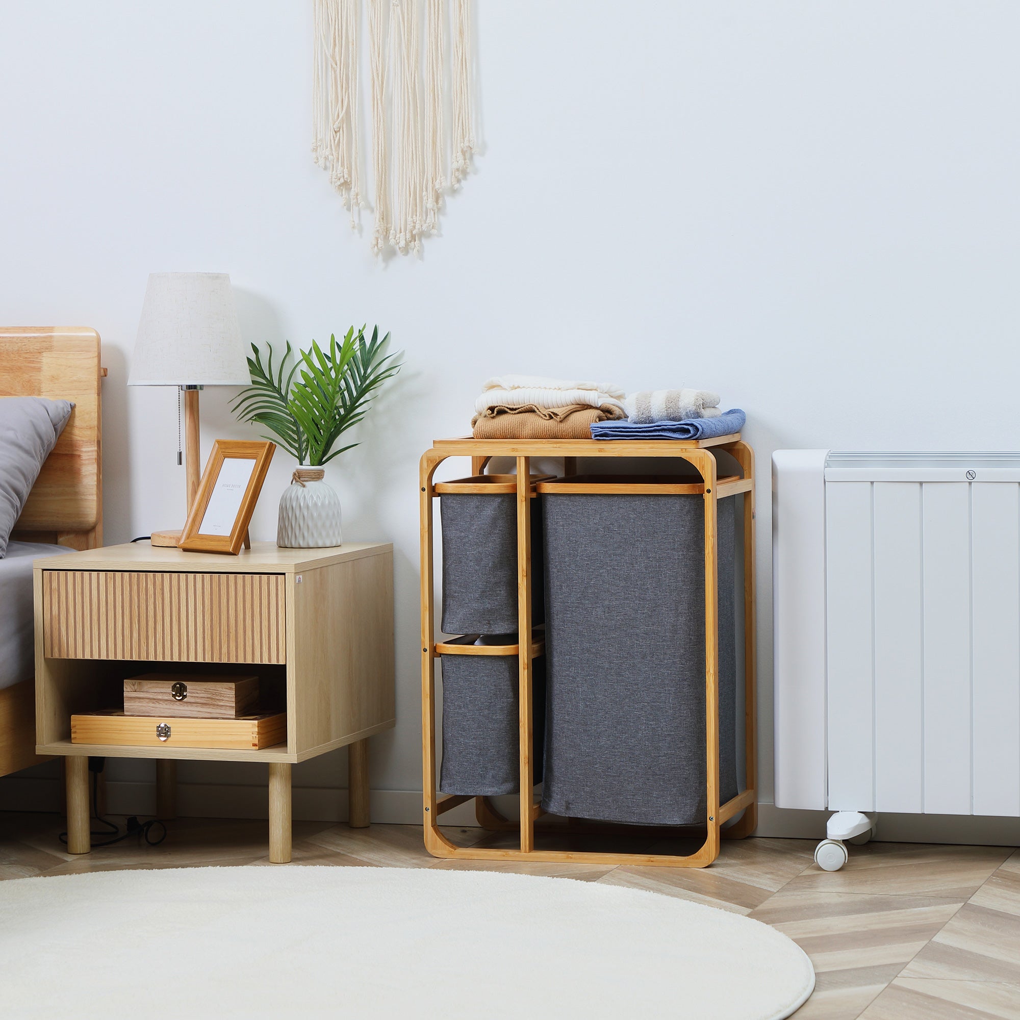 Cesto para Roupa Suja de Bambu com 3 Bolsas de Tecido - 50x32x69,7cm - Madeira e Cinza